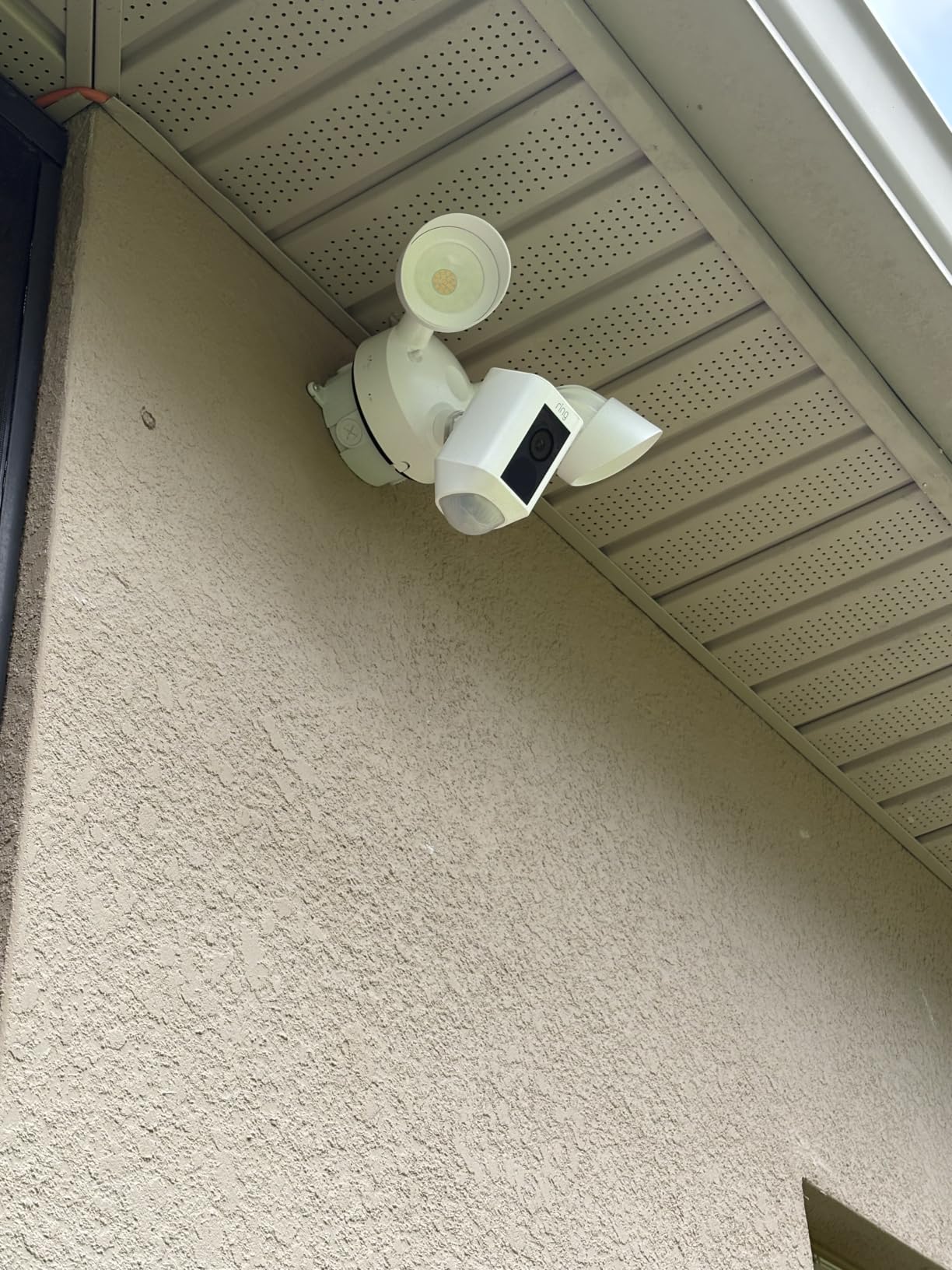 Ring Floodlight Cam Wired Plus, Outdoor home or business security with motion-activated 1080p HD video and floodlights, White customer photo 1