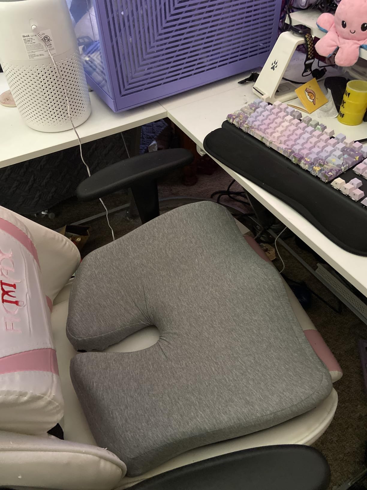 Cushion Lab Patented Pressure Relief Seat Cushion for Long Sitting Hours on Office & Home Chair - Extra-Dense Memory Foam for Soft Support. Car Pad for Hip, Tailbone, Coccyx, Sciatica - Black customer photo 1