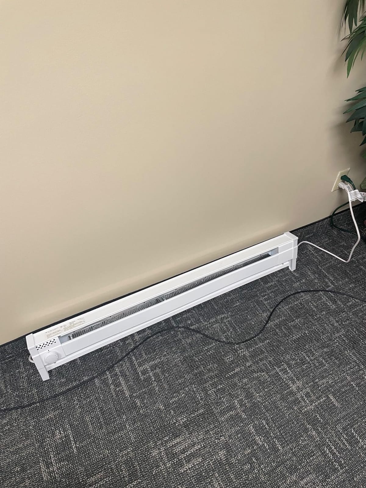 Cadet Portable Electric Baseboard Heater 1500W 120V Plug In, Thermostat customer photo 2