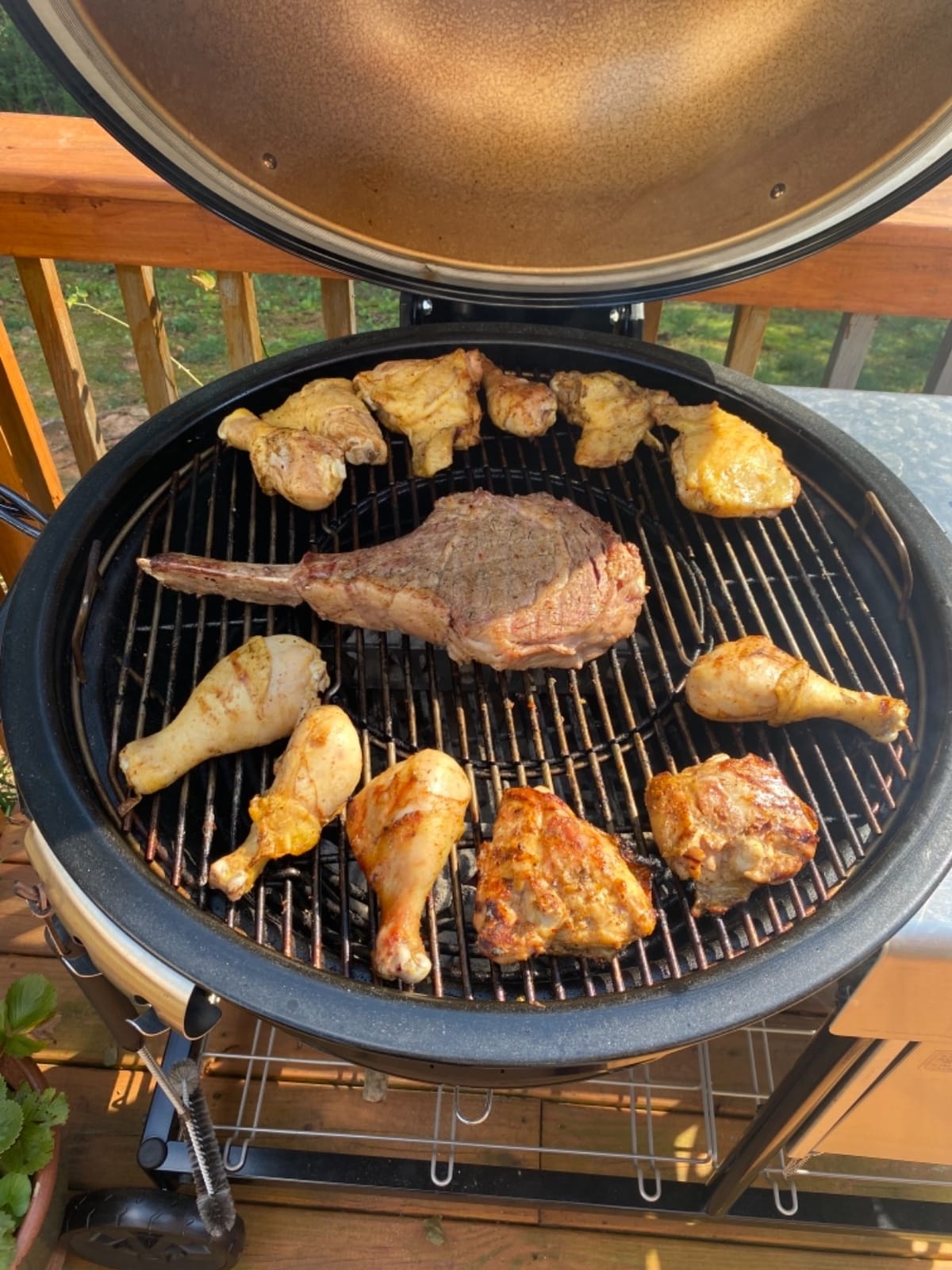 Weber Summit Kamado S6 Charcoal Grilling Center with Gas Ignition, Black customer photo 1