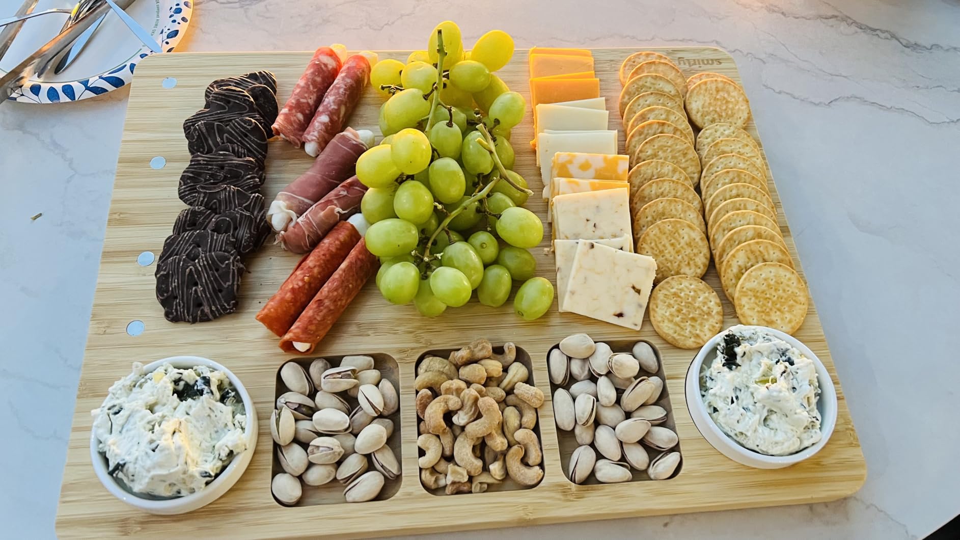 SMIRLY Charcuterie Boards Set, Large Cheese Board with Accessories, Bamboo | House Warming Gifts, Wedding Gifts for Couples, Bridal Shower Gifts, Magnetic Holder for 4 Cheese Knives, Fruit Tray customer photo 2