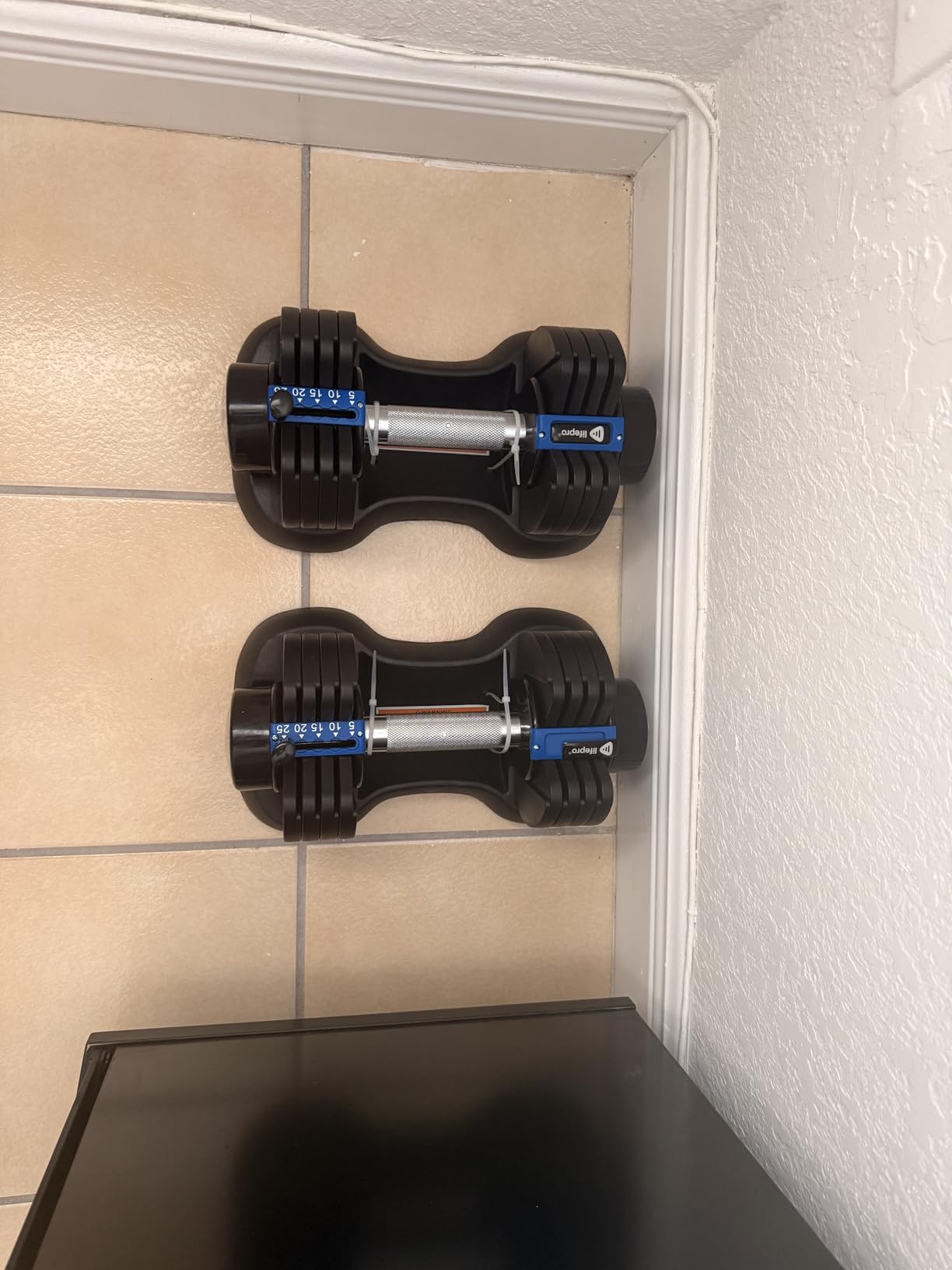 Lifepro Adjustable Dumbbells & Weights for Home Gym, Quick-Adjust customer photo 2