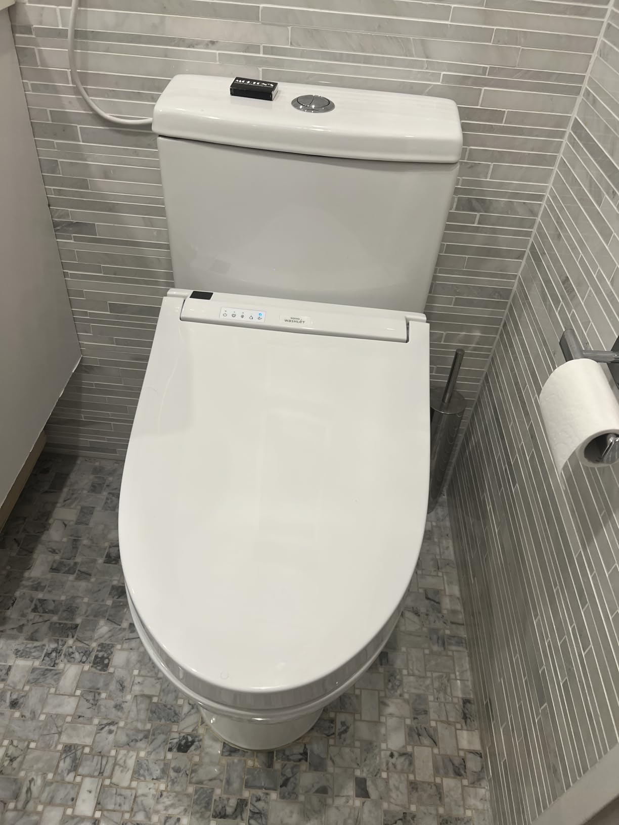 TOTO WASHLET C5 Electronic Bidet Toilet Seat with PREMIST and EWATER+ Wand Cleaning, Elongated, Cotton White customer photo 2