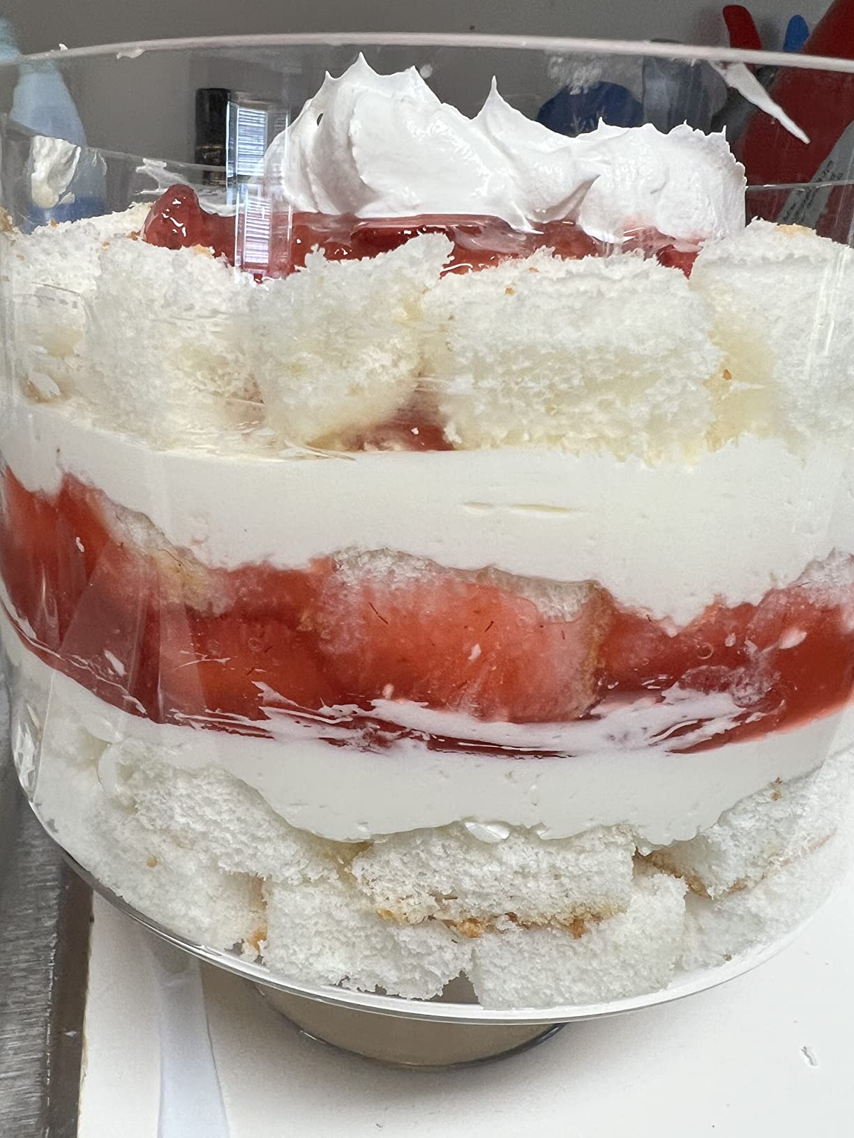 Trifle bowl Glass Crystal-Clear Set of 1, 116oz(3.3L), Footed Trifle Bowl with Stand, Trifle dish for decadent dessert like salad, fruit, ice cream, parfait, pudding, Party Bowl customer photo 2