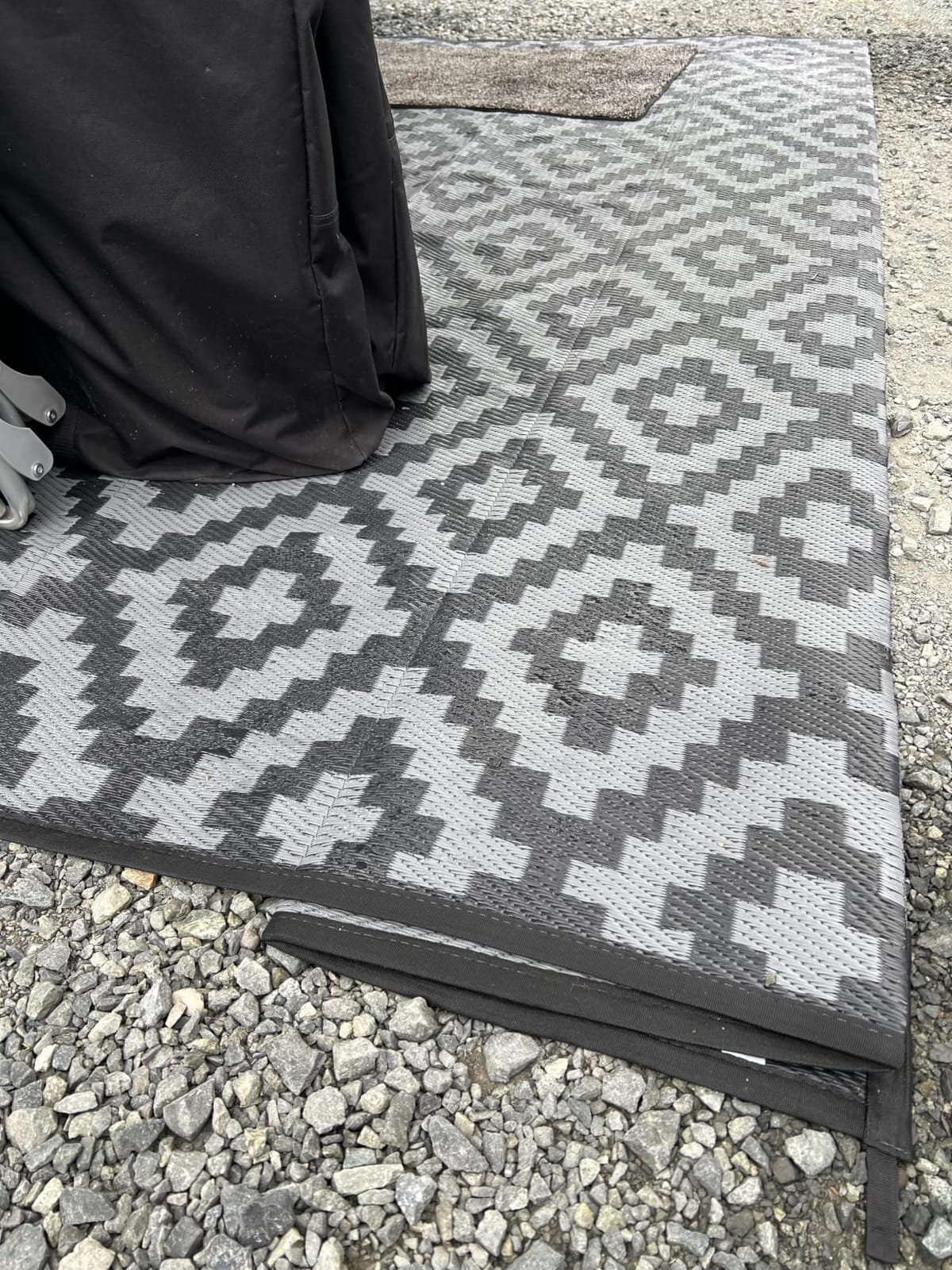 SAND MINE Waterproof Outdoor Rug 9x12 ft, Plastic Reversible Rug, Modern Area Rug, Large Floor Mat for Outdoors, RV, Patio, Backyard, Deck, Picnic, Beach, Camping customer photo 1