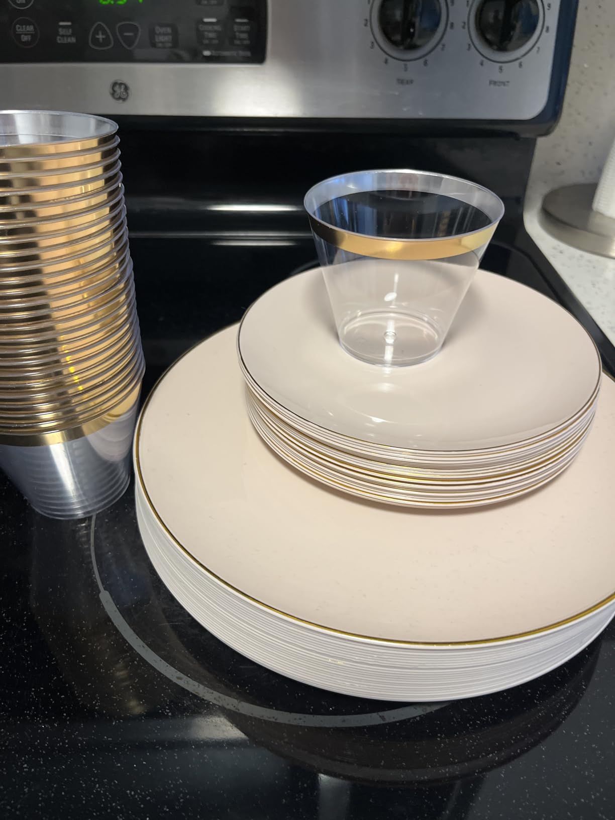 KIRE 25 Guest Halloween Plates Black Gold Plastic Plates Smiley Pumpkin include 50PCS Black &150PCS Gold Plastic Silverware&25PCS Clear Black Cups for Halloween Party customer photo 2