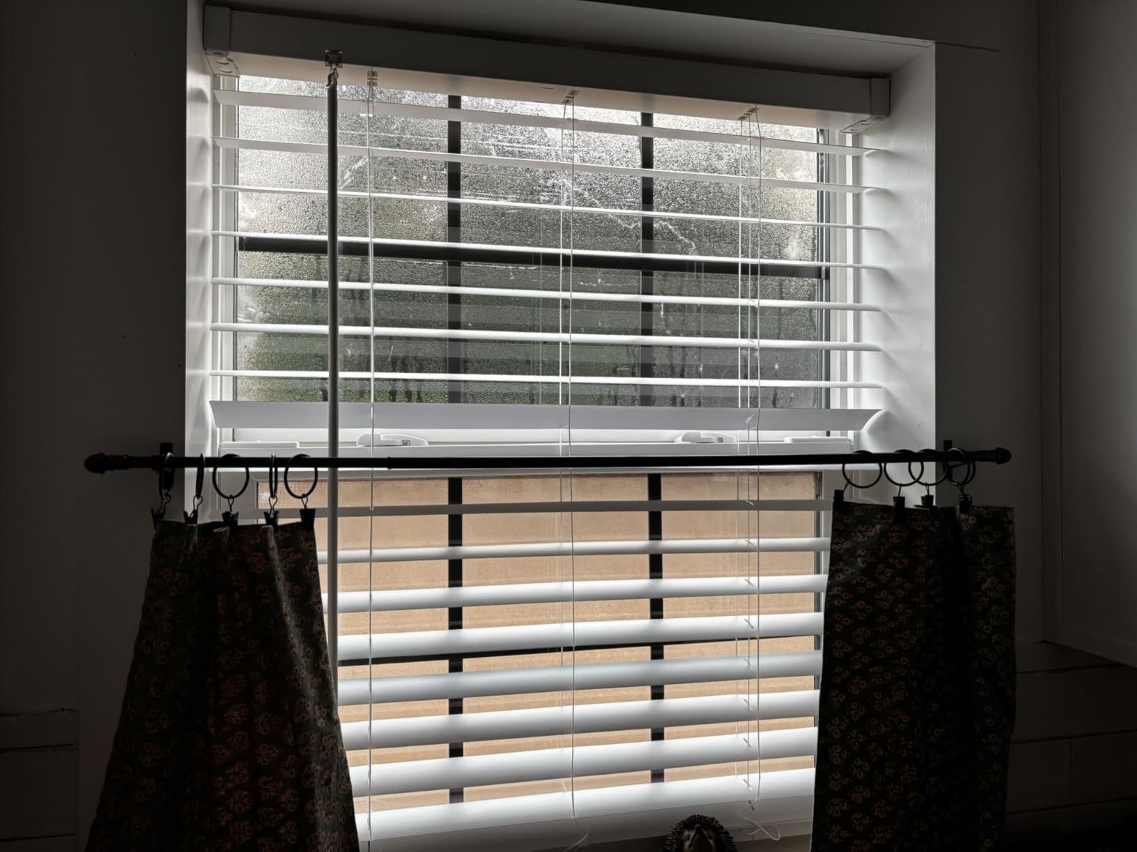 28-48 in. Adjustable Petite Cafe Curtain Rod, 2-Pack, 7/16 in. Diameter, Bronze customer photo 2