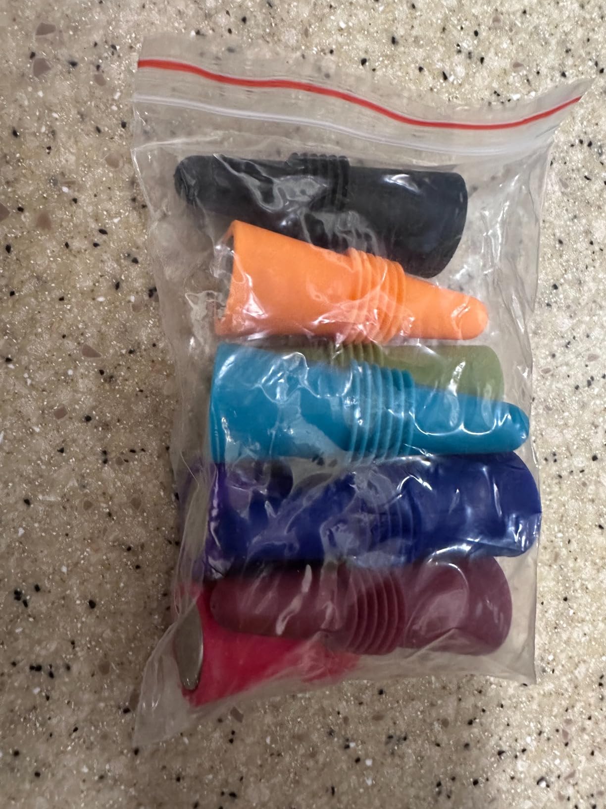 Wine Stoppers Beverage Bottle Sealer Soft Silicone Wine Bottle Stoppers Corks with Grip Top for Keeping Wine Champagne Fresh, 8 Pack customer photo 1