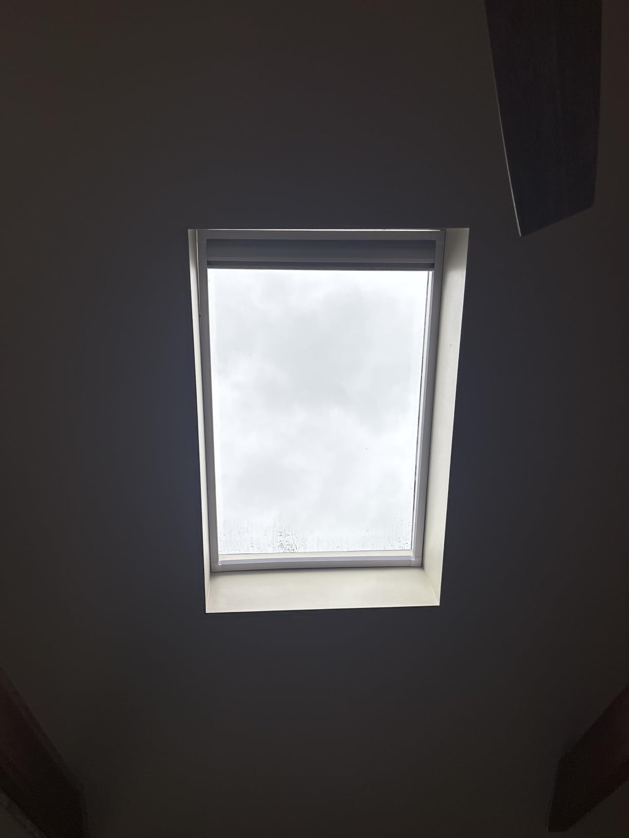MaKefeile Skylight Shades Blinds SkylightS Cover Blackout Cellular Shades Cordless Skylight Shades for Ceiling Room Darkening Honeycomb Blinds Suitable Skylight an Room Windows, Custom Size White. customer photo 1