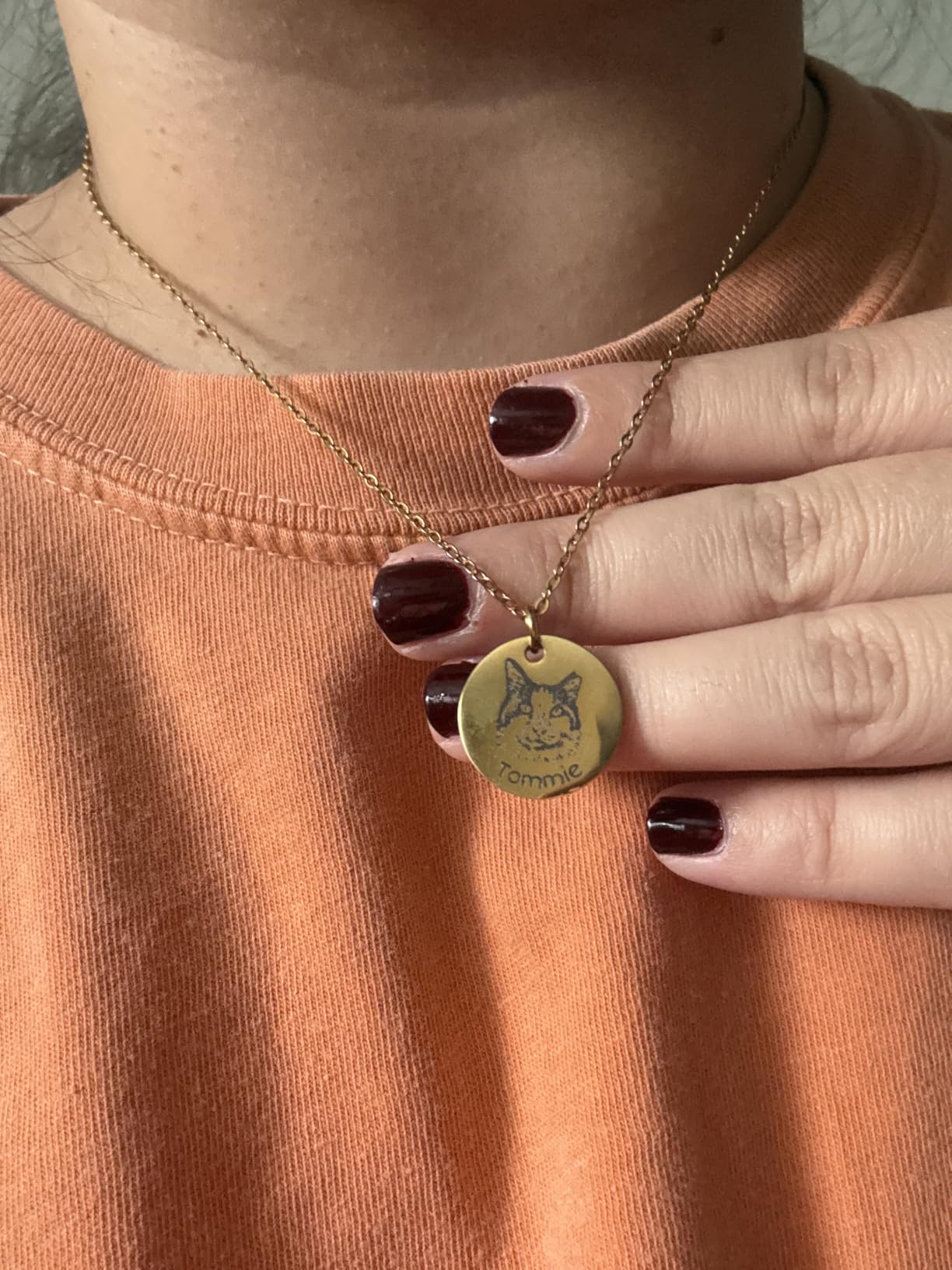 Anavia Personalized Pet Portrait Necklace, Handmade Memorial Jewelry Gift, Custom Round Disc Photo Engraved Necklace for Animal Lovers, Dog Mom, Dog Dad customer photo 2