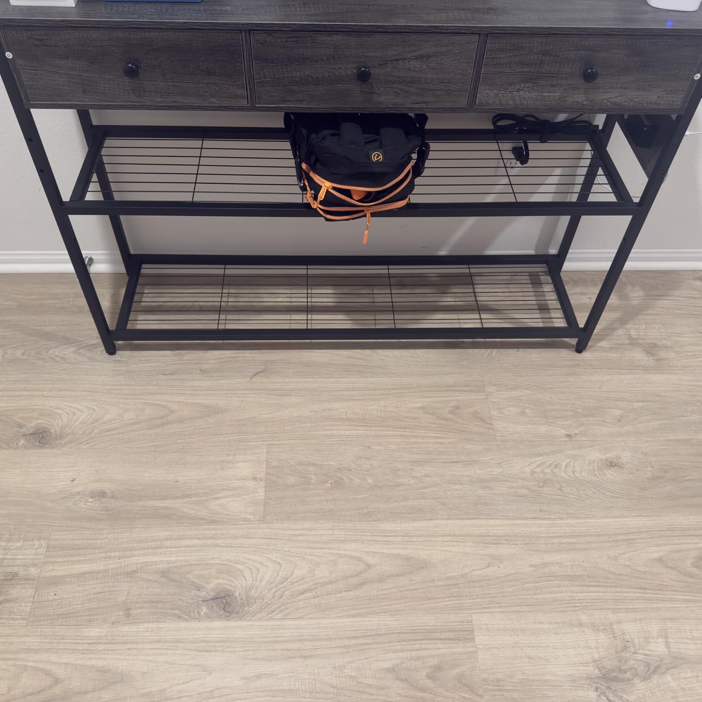 Ecoprsio Entryway Table with Power Outlets, 47