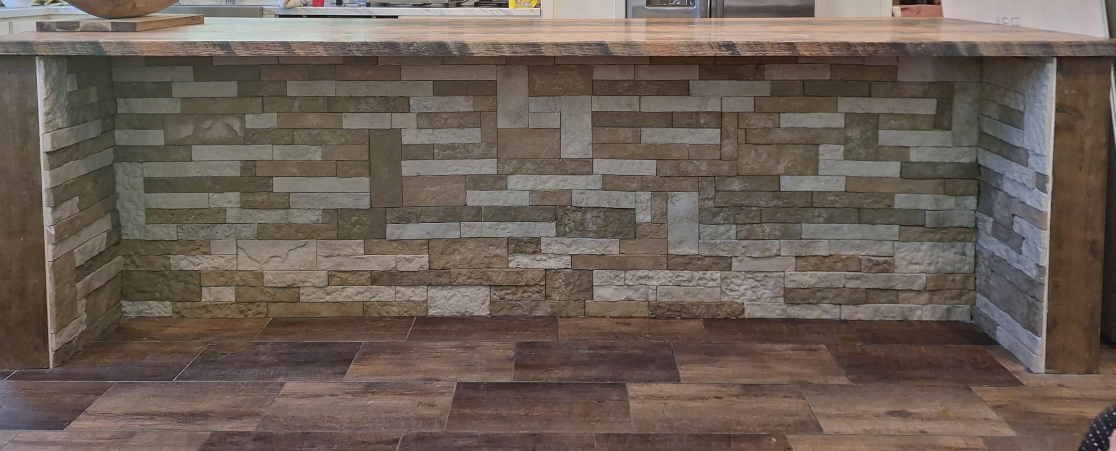 AirStone Primary Stones, Spring Creek Color Blend, Manufactured Stone | Wall Covering, Indoor & Outdoor, Home Decor customer photo 2
