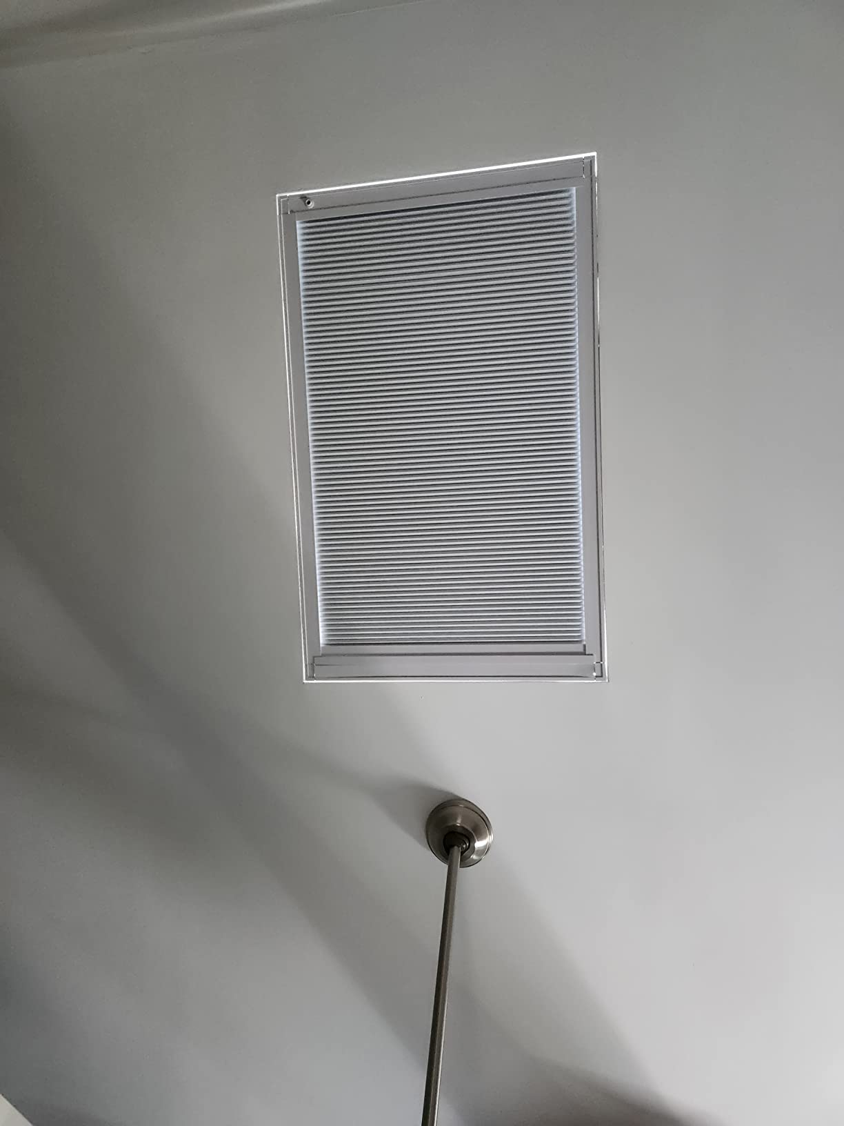 ZSHINE Motorized Blackout Skylight Cellular Shades (93021A Off White) | Light blocking | Custom fit for skylight & sloped windows | Honeycomb insulation | Remote control | Smart control via hub customer photo 1