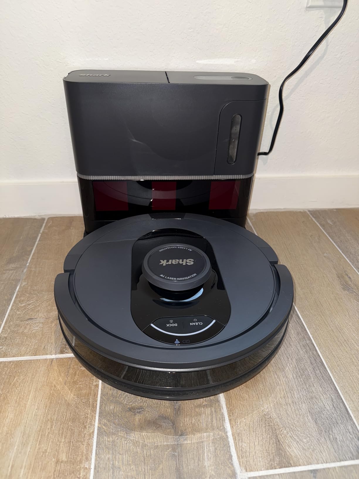 Shark AI Ultra Robot Vacuum, AV2511AE | Matrix Clean, 360-Degree LiDAR Home Mapping, 60-Day Bagless Self-Empty Base customer photo 1