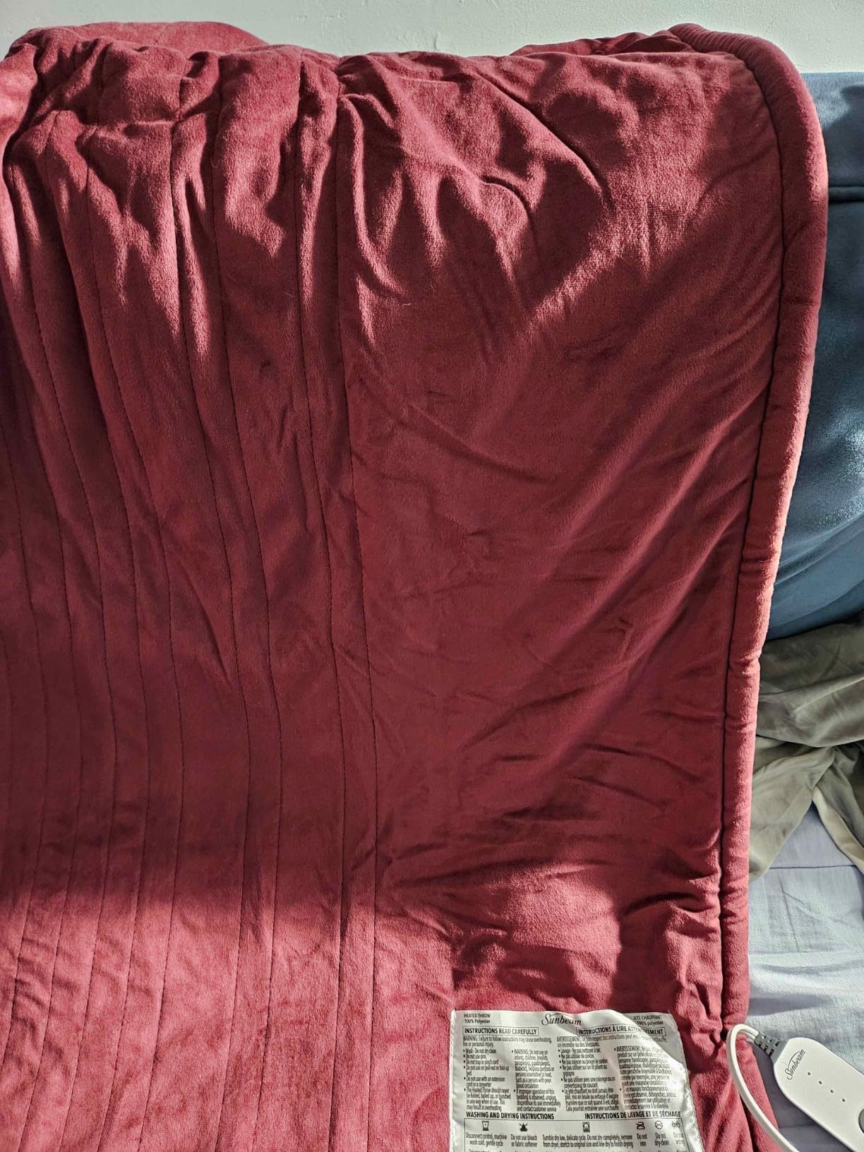 Sunbeam Royal Mink Sherpa Admiral Blue Heated Personal Throw / Blanket, Cozy-Warm, Adjustable Heat Settings customer photo 2