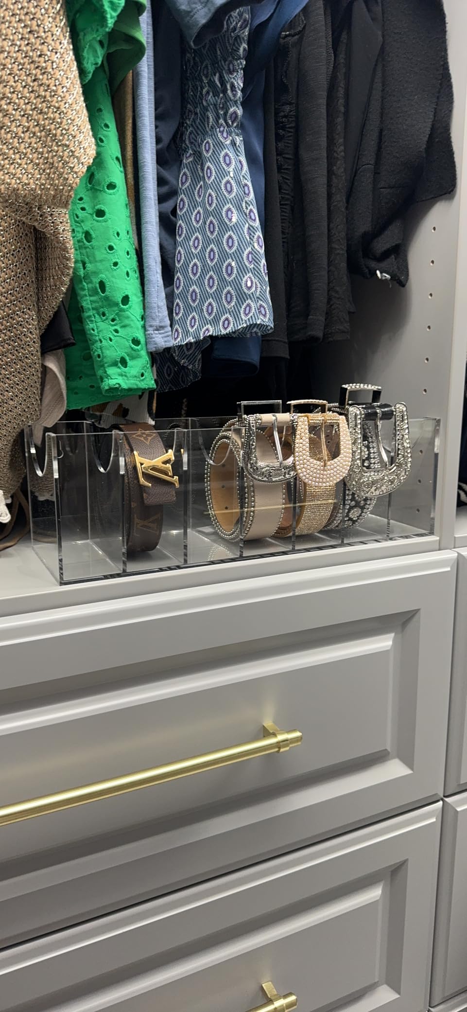 NIUBEE Belt Organizer for Closet, Acrylic Belt Box, Belt Storage, 7 Grids | Clear Belt Organizer for Women Men, Belt Storage Holder for Drawer, Belt Rack, Belt and Tie Organizer for Closet, Jewelry Box customer photo 1