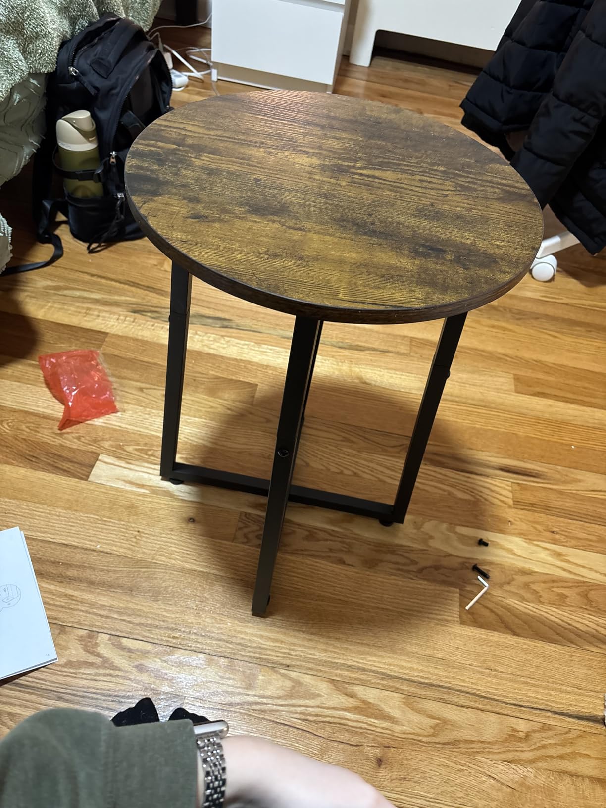HOOBRO Side Table, Round End Accent Table with Sturdy Metal Frame, 15.7