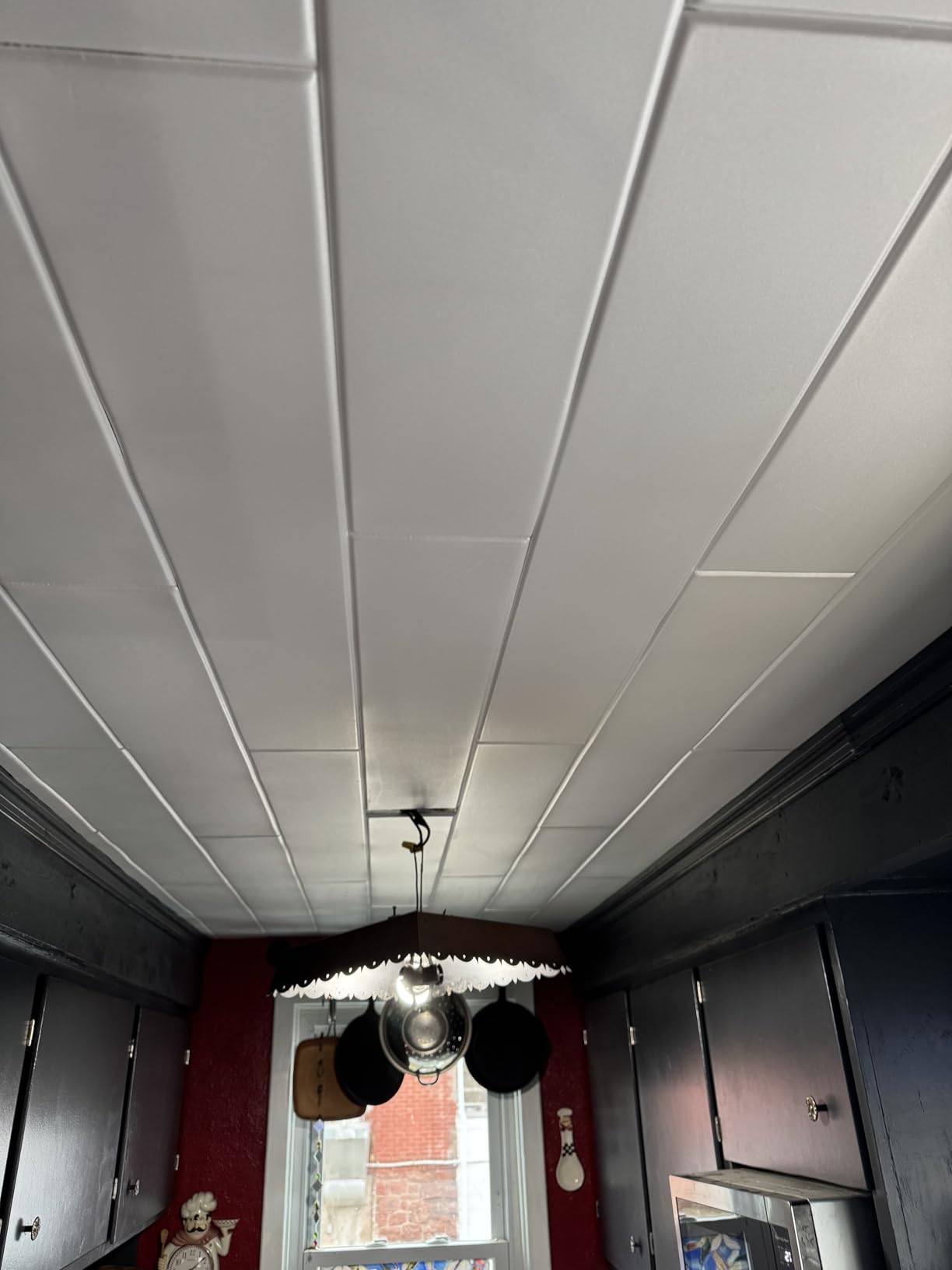 A La Maison Ceilings WP02cw-96 Foam Ceiling Planks, Country White, 39x6in customer photo 2