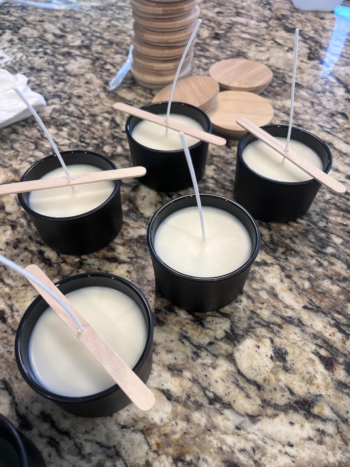 Hearth & Harbor Organic Candle Wax, Pure Soy Wax for Candle Making, 10 lbs | All-Natural Candle Making Supplies, Beeswax-Free, Paraffin-Free, Soy Wax Flakes Perfect for Candles, Tealights and Melts customer photo 1