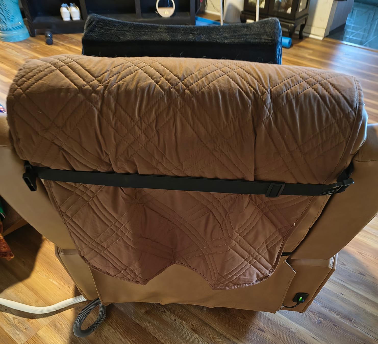 TAOCOCO 100% Waterproof Recliner Chair Cover, Non Slip Covers for Recliner Chair with Pocket, Washable Reclining Chair/Furniture Protector for Kids, Pets(23.6'', Chocolate) customer photo 2