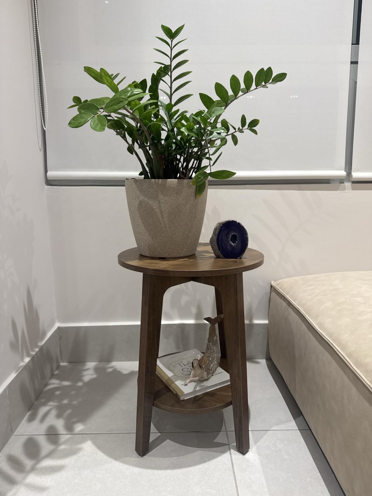 VASAGLE Round Side Table with Lower Shelf, End Table for Small Spaces | Nightstand with Tapered Legs, Curved Transitions, for Living Room, Bedroom, Honey Brown, MAEZO Collection customer photo 1