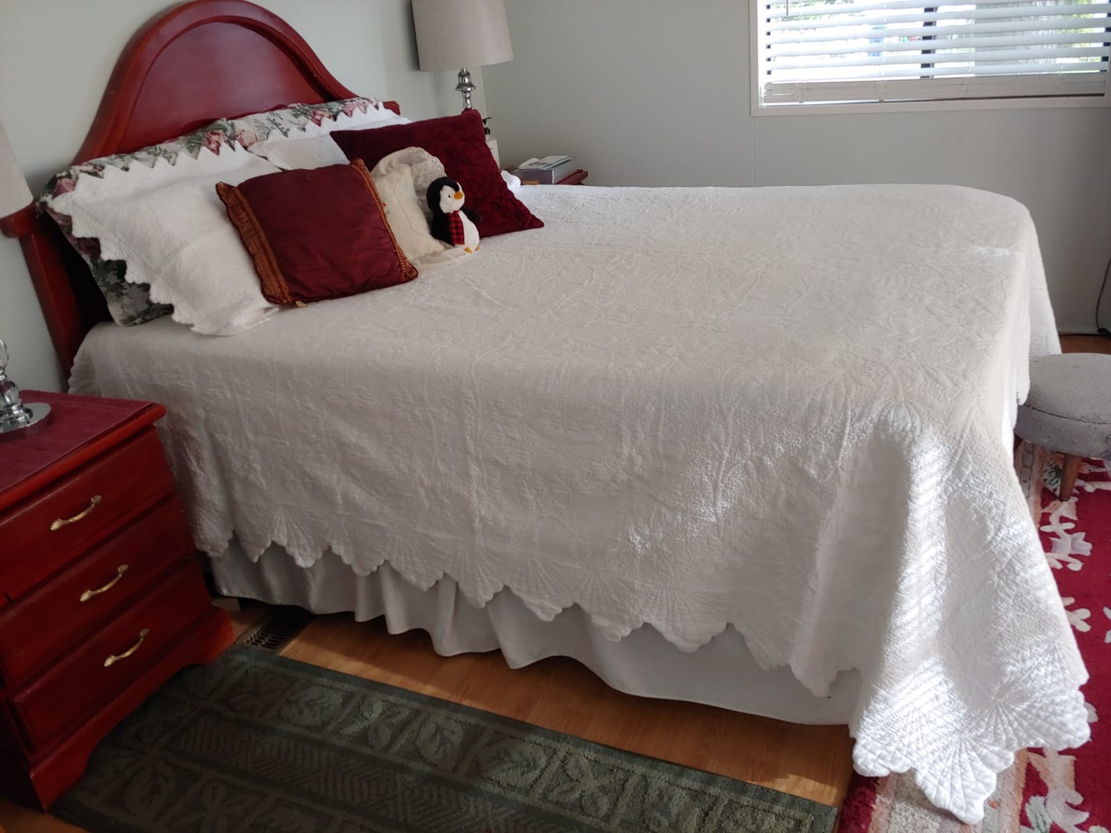 Brandream Beige Quilts Queen King Size Cotton Farmhouse Matelasse Coverlet Scalloped Edge Bedspreads Luxury Quilt Bedding Set 3-Piece 98x106 customer photo 1