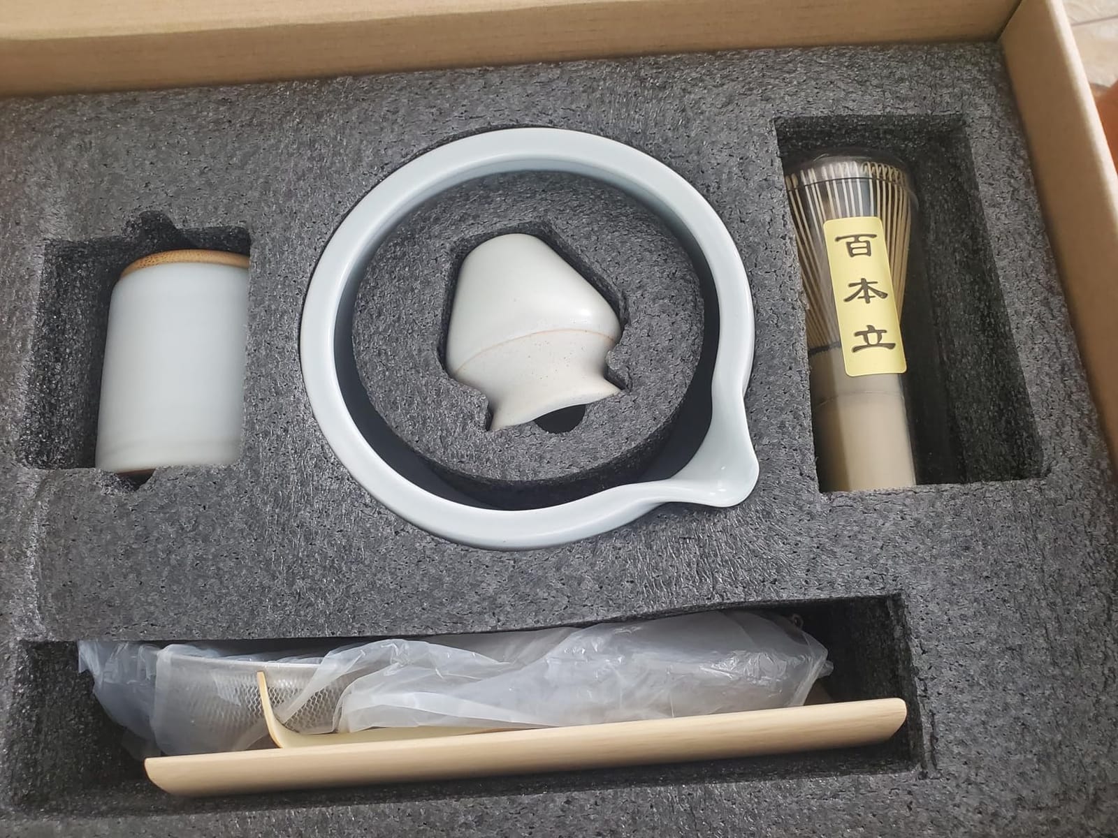 Artcome Japanese Matcha Tea Set, Bowl with Pouring Spout, Whisk, Tea Scoop, Ceramic Whisk Holder, Matcha Powder Caddy, Handmade Matcha Ceremony Kit (9Pcs) customer photo 1
