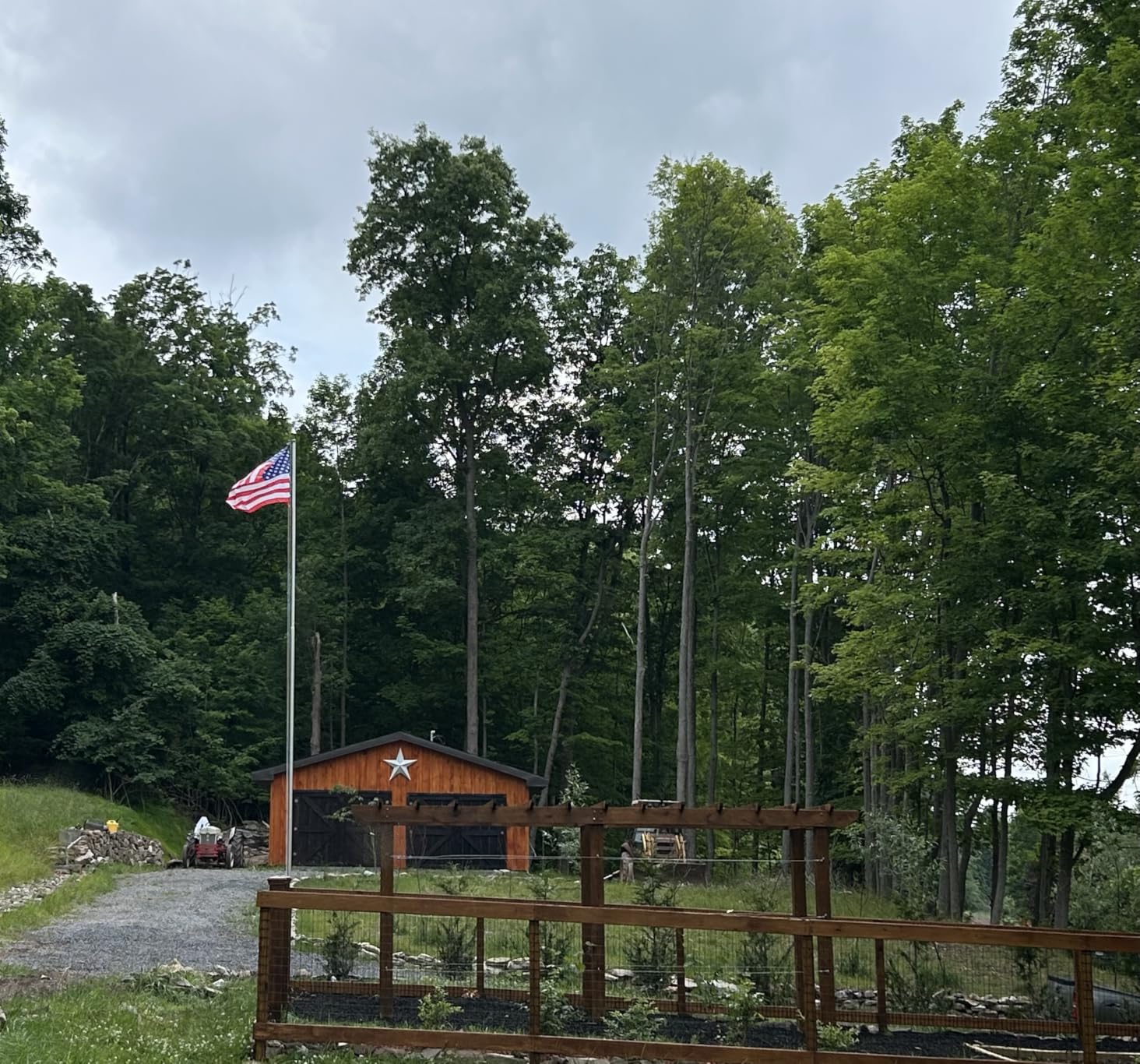 NELXINJO 20FT Heavy Duty Aluminum Flagpole Kit with 3x5 US Flag, Silver | Wind Resistant Commercial & Residential Lawn Mount customer photo 2