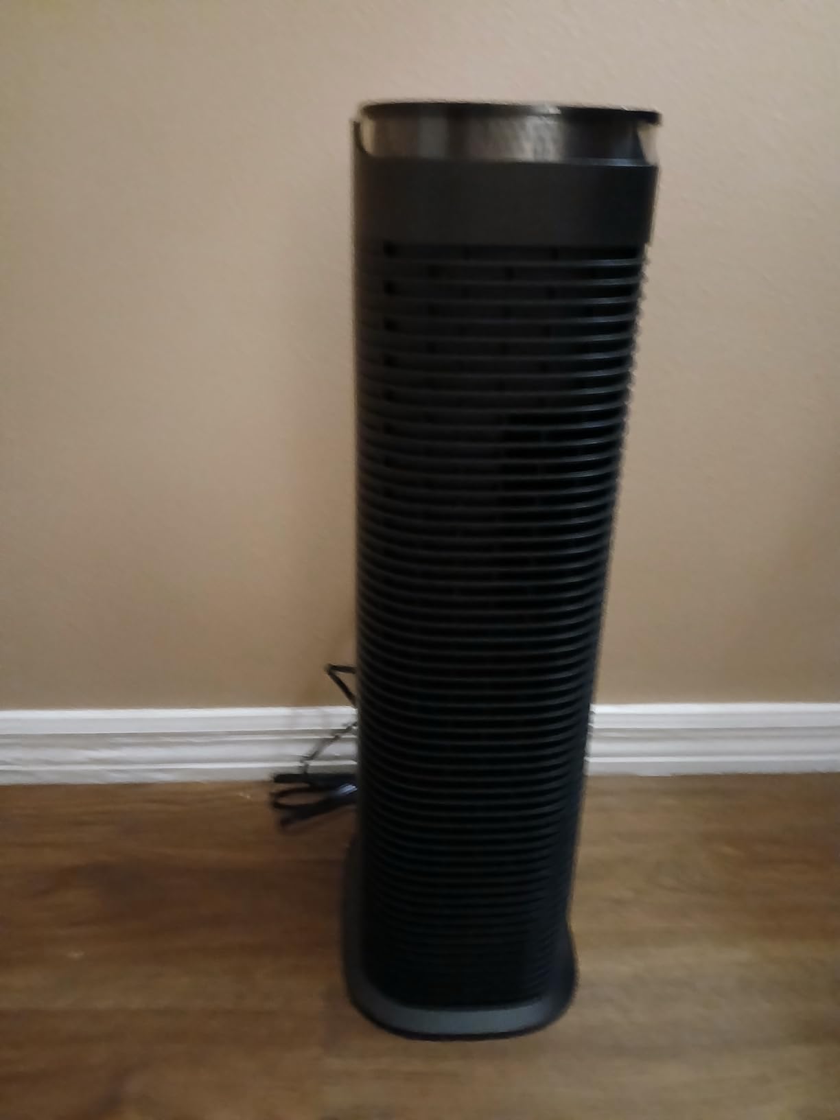 Honeywell HPA180 HEPA Air Purifier for 990 Ft² Rooms in 1 Hour, Air Quality Indicator, Auto Mode, Odor Reduction customer photo 1