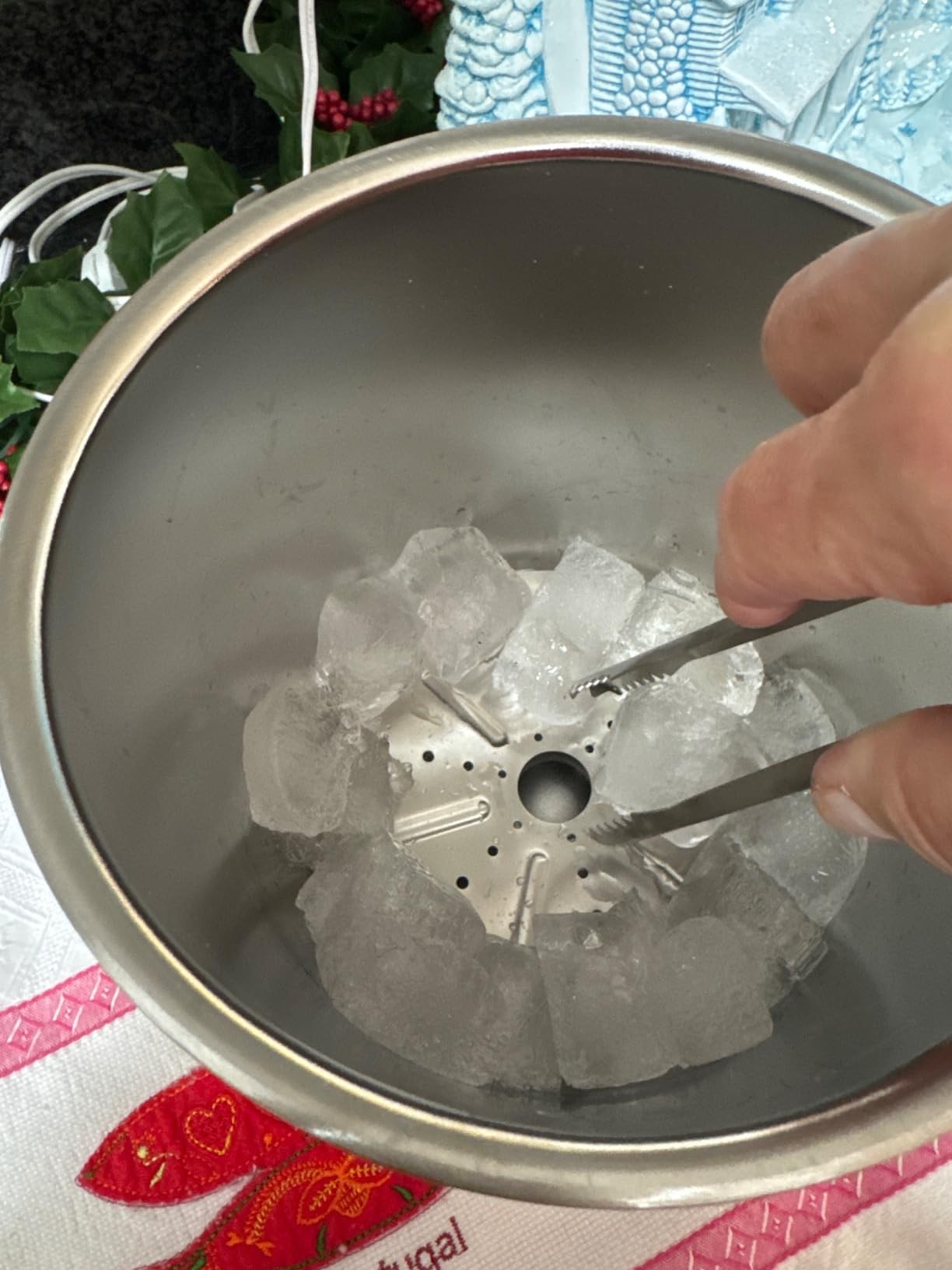 Tiken 3L Double-Wall Vacuum Insulated Ice Bucket with Lid & Tong Stainless Steel Champagne Buckets for Cocktail Bar, Parties & Outdoor customer photo 2