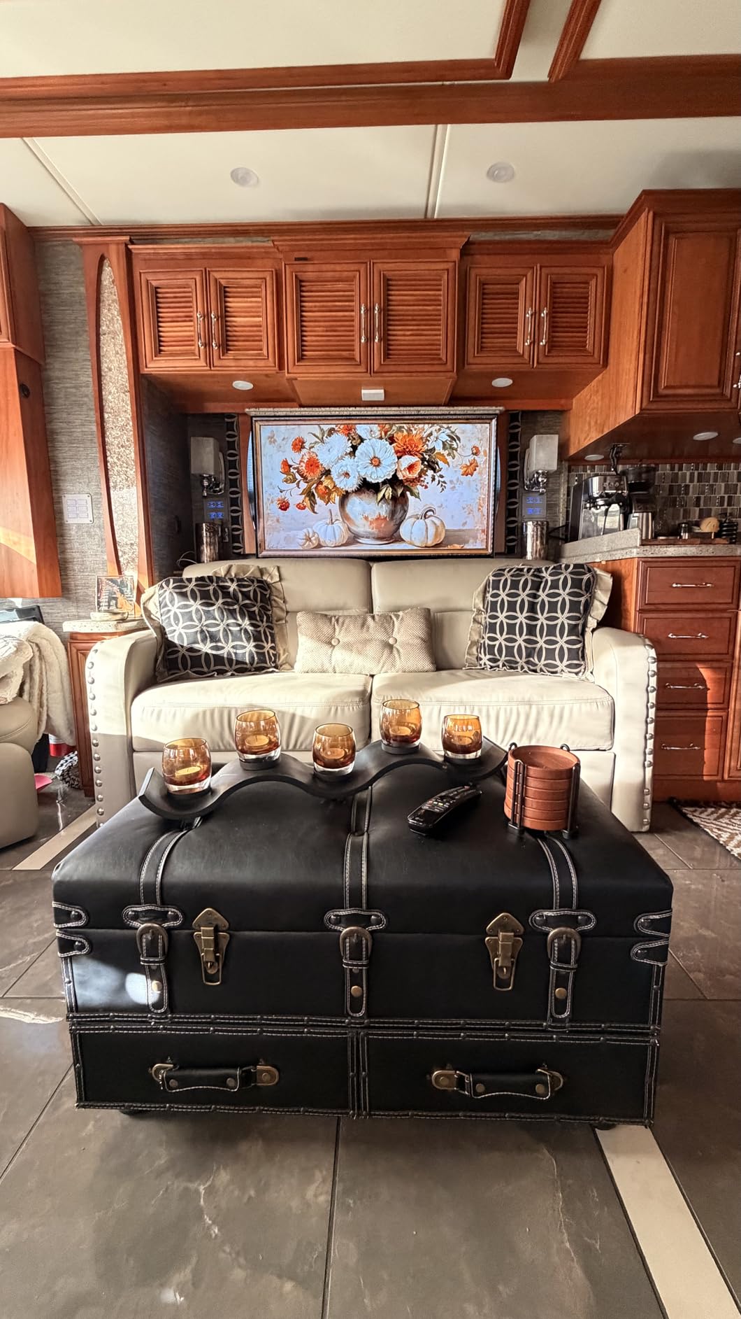 COZAYH Storage Bench, Mid-Century Faux Leather Ottoman, Bedroom, Dark Brown customer photo 1