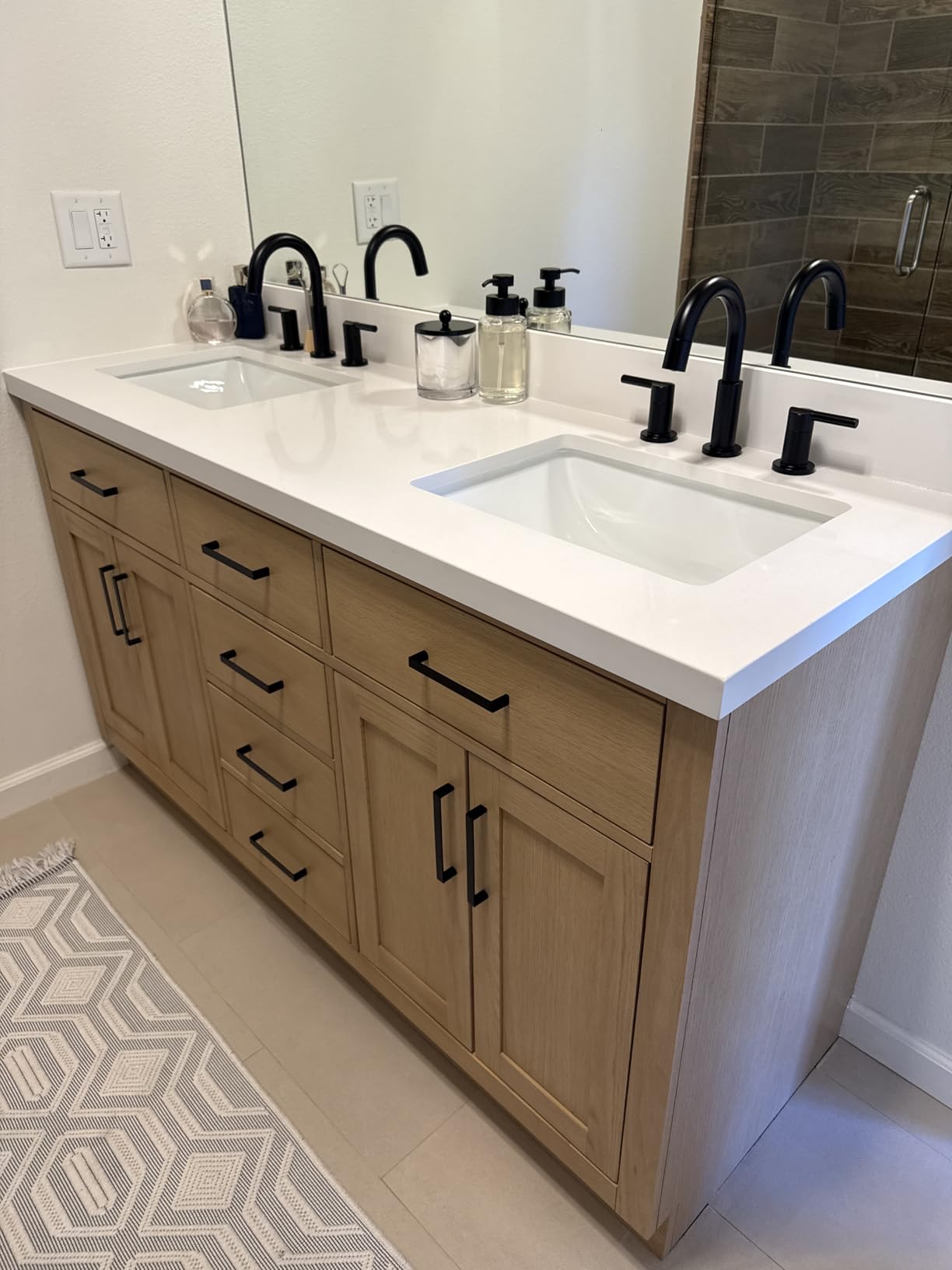 ARIEL Hepburn 60-inch Bathroom Vanity with Sink, Solid Wood, 1.5-inch Pure White Quartz Countertop, Double Rectangular Porcelain Sink, 4 Soft Closing Doors, 6 Dovetail Drawers, Midnight Blue customer photo 2