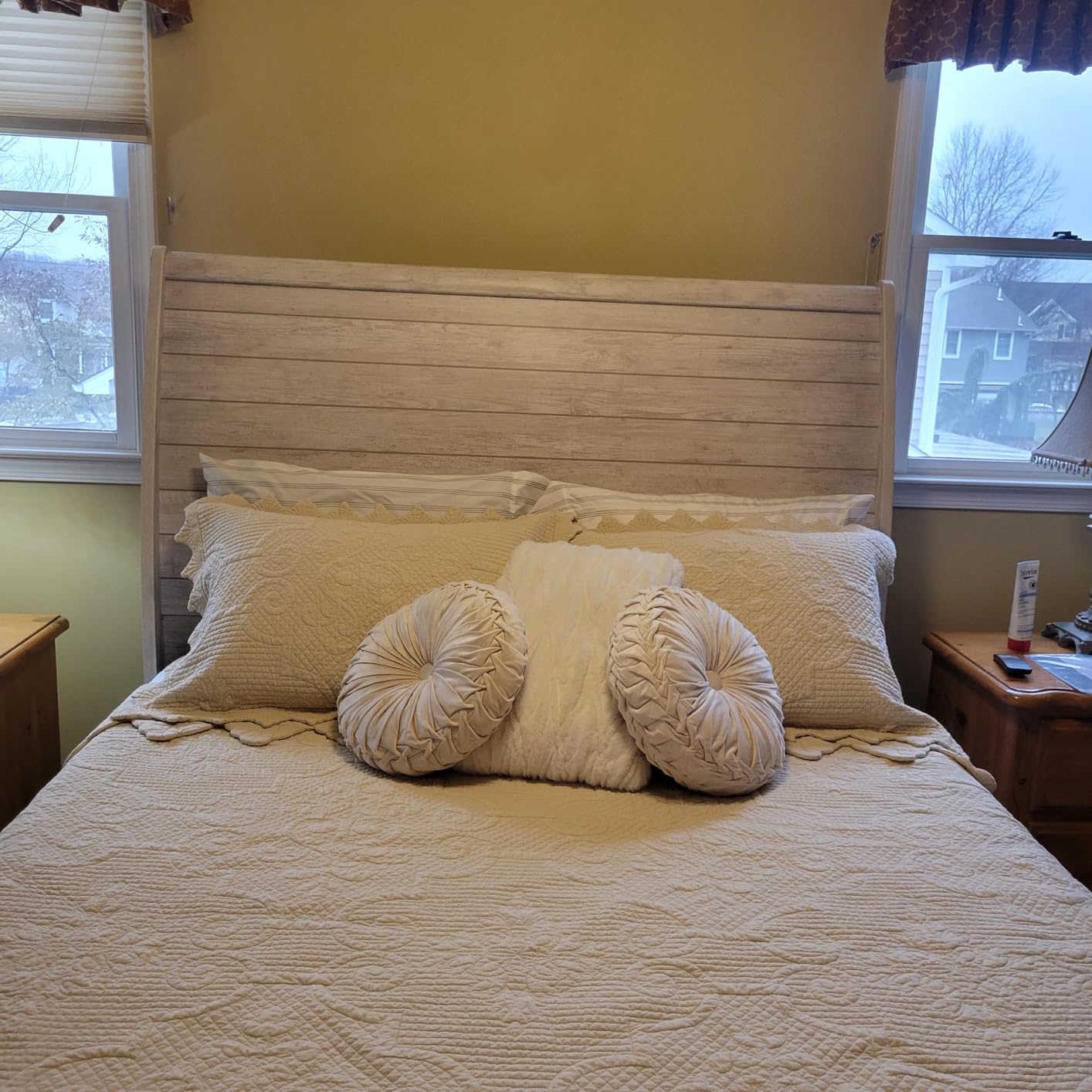Brandream Heirloom Victorian Matelasse Quilt Set - 100% Pure High-Density Cotton with Intricate Embossed Medallions & Artisan Scalloped Edges (Vintage Beige, 3-Piece King) customer photo 1