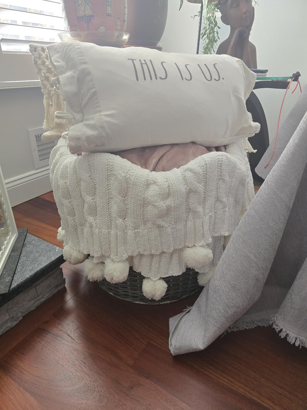 Chunky Knit Blanket Soft Chenille Yarn Knitted Throw Blanket 50