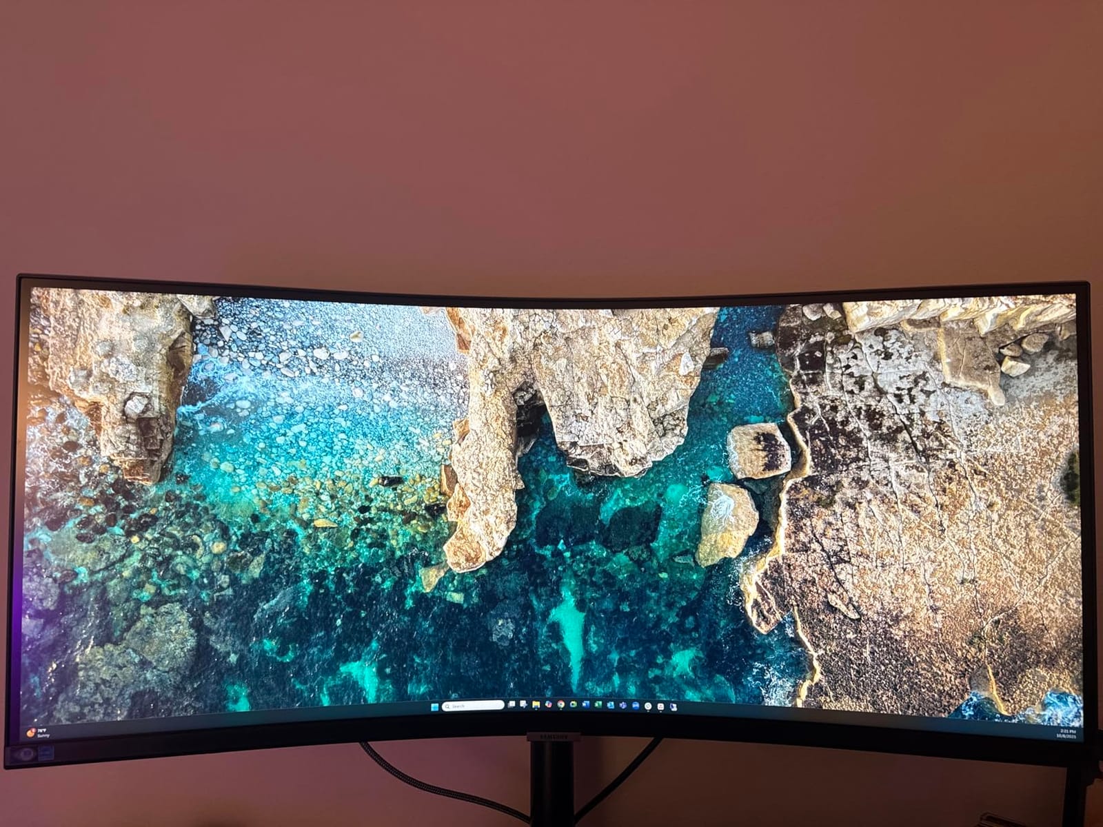 SAMSUNG Viewfinity S65UA Series 34-Inch Ultrawide QHD Curved Monitor, 100Hz, USB-C, HDR10 (1 Billion Colors), Height Adjustable Stand, TUV-certified Eye Care customer photo 1
