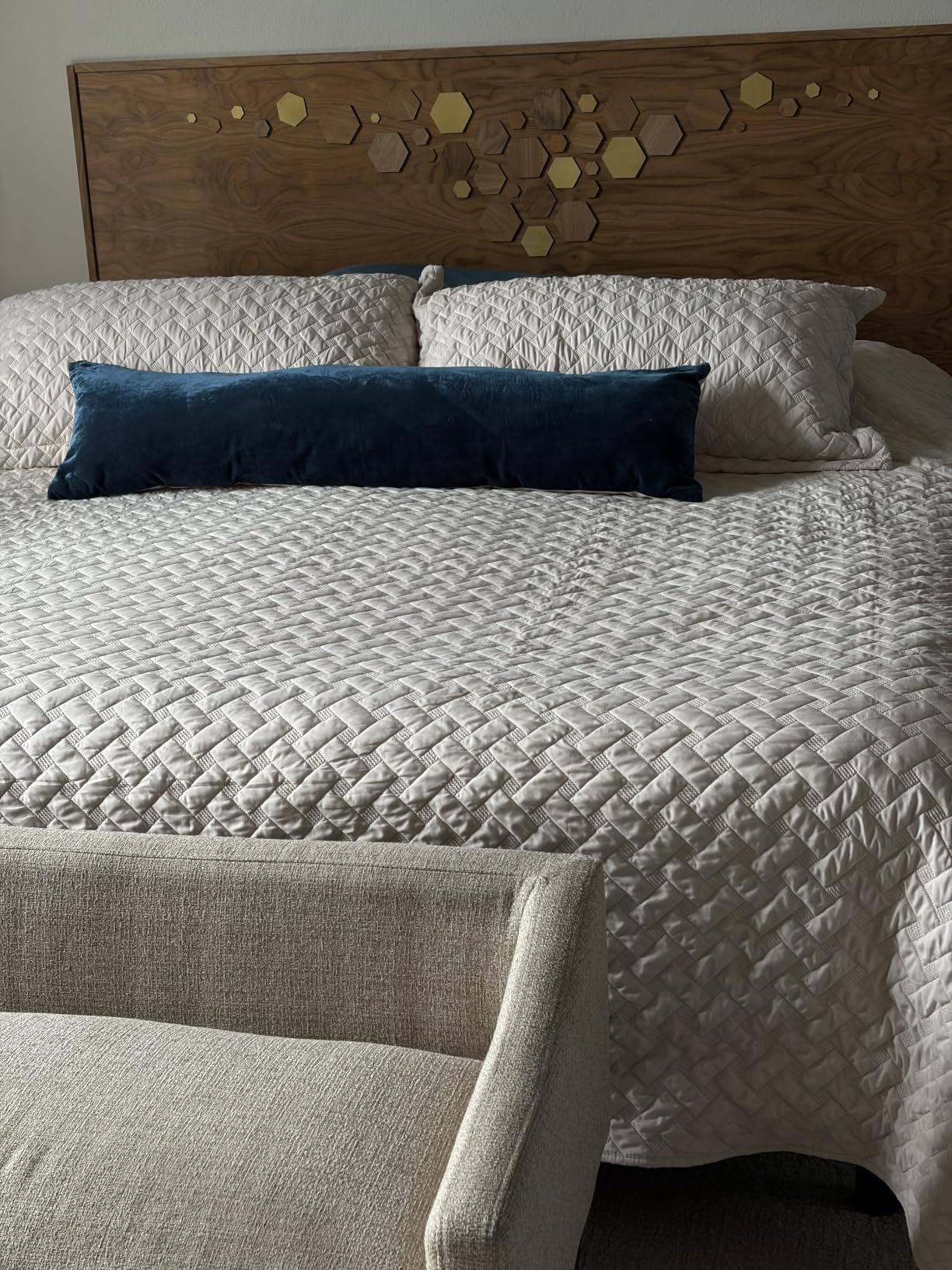 Bedsure Queen Size Quilt, Lightweight Comforter Set, Mineral Blue Bedspread, Coverlet, Basket Weave, All-Season Comfort, Skin-Friendly Soft, Breathable, Machine Washable, 90