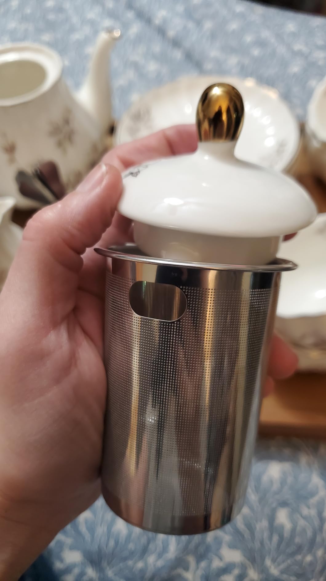 Porcelain Tea Sets British Royal Series, 8 OZ Cups & Saucer Service for 6, with Teapot Sugar Bowl Cream Pitcher Teaspoons and Tea Strainer, Suitable for High Tea, Wedding, Party (Rose Flower) customer photo 2