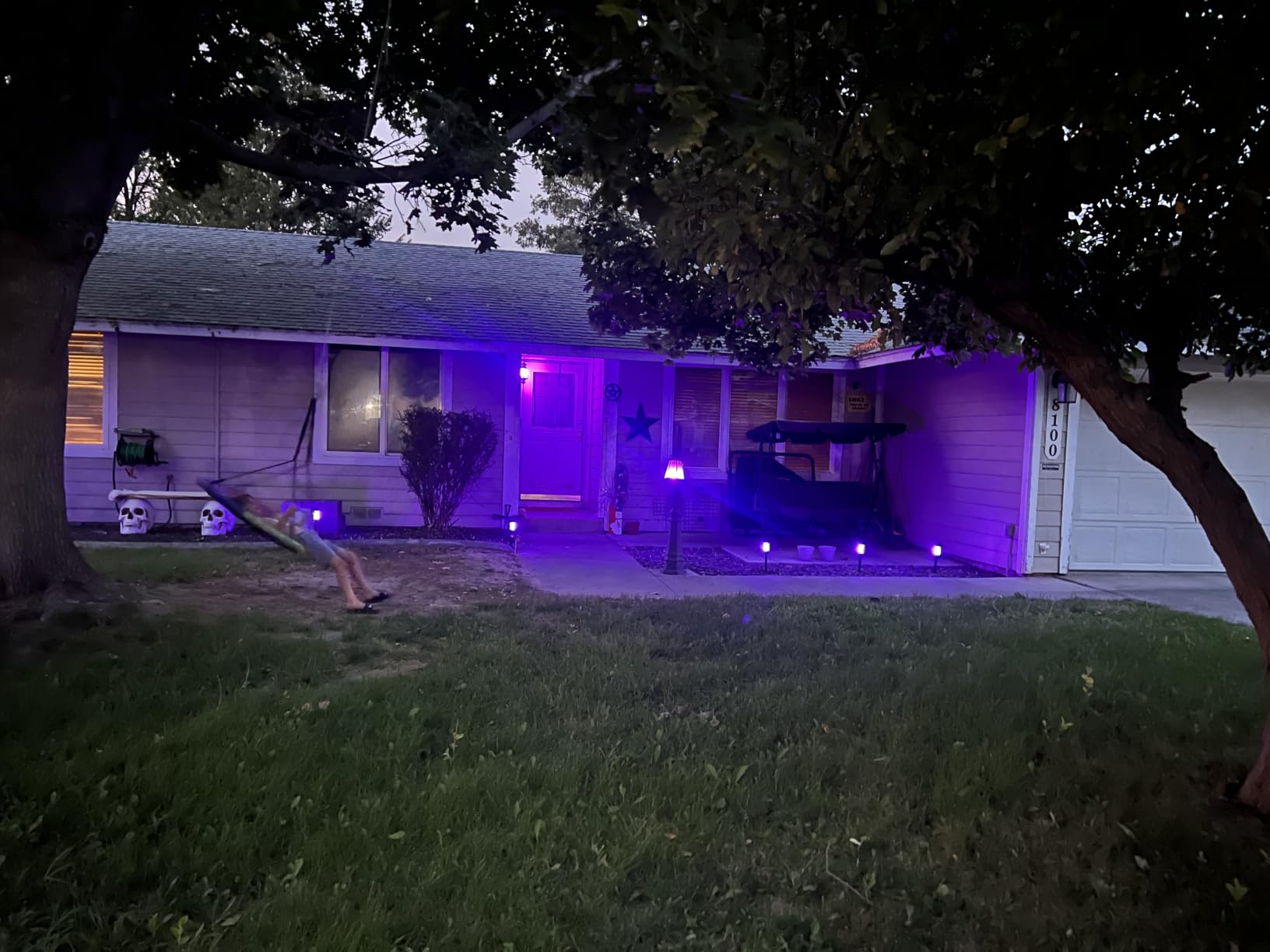 Dynaming 6 Pack Solar Flame Torch Lights Outdoor, Halloween Dual Use Flickering Flame Garden Light, Christmas Hanging Lanterns, Auto On/Off & Waterproof Lighting for Lawn Patio Yard Walkway Driveway customer photo 1