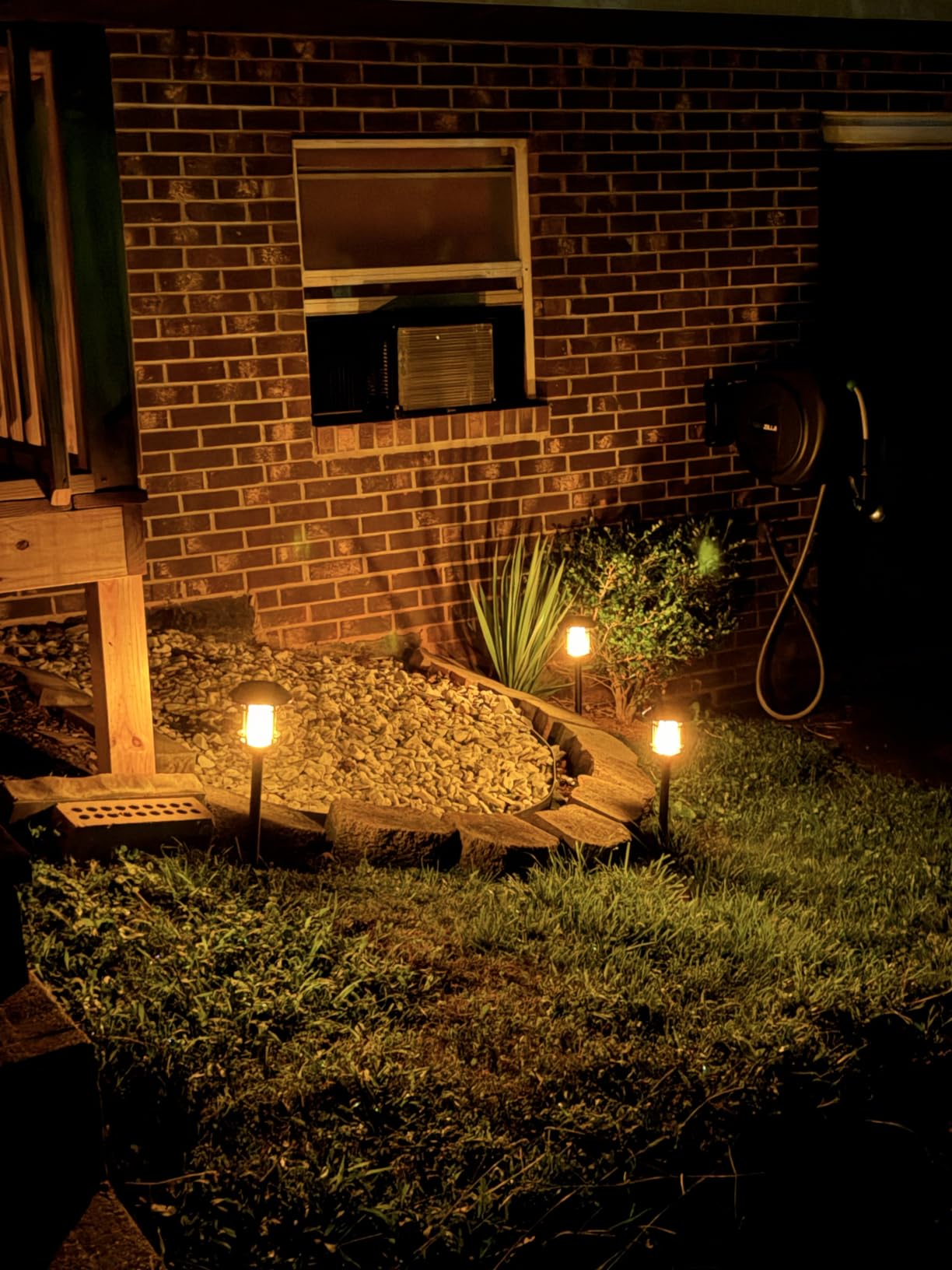 Dynaming 6 Pack Solar Flame Torch Lights Outdoor, Halloween Dual Use Flickering Flame Garden Light, Christmas Hanging Lanterns, Auto On/Off & Waterproof Lighting for Lawn Patio Yard Walkway Driveway customer photo 2