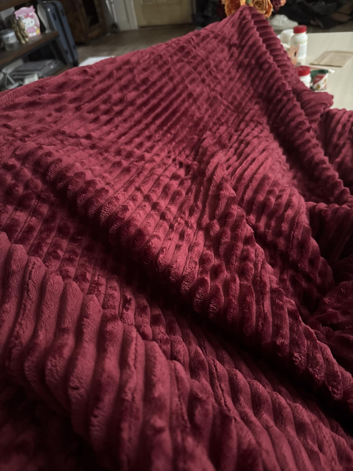 Westinghouse Heated Throw Blanket, Fast Heating Blanket, 50x60 Inch, Red | Soft Flannel Sherpa Electric Throw with 6 Heating Levels & 2-10 Hours Auto Shut Off, ETL Certification, Machine Washable customer photo 2