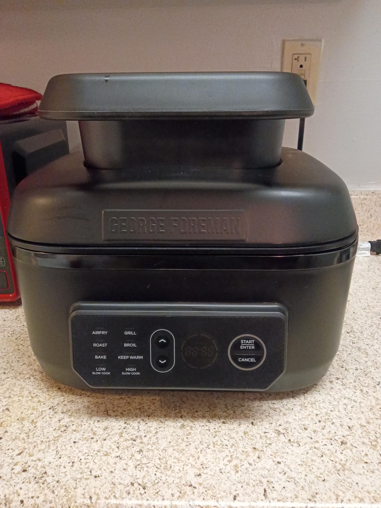 George Foreman Beyond Grill™ 7-in-1 Electric Indoor Grill with Air Fry Technology, MCAFD800D, Black, Large customer photo 1