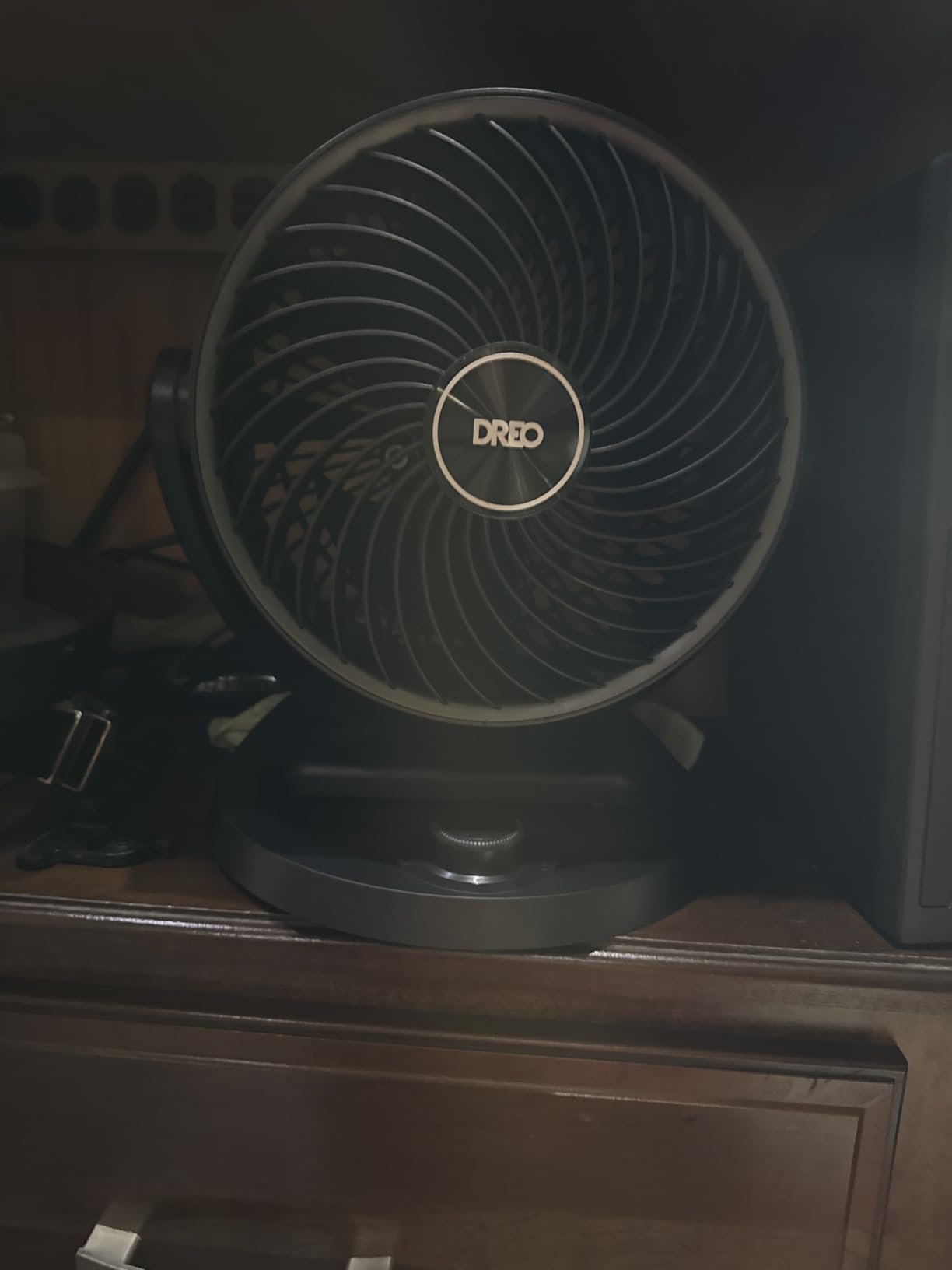 DREO Fan for Bedroom, 12 Inches, 70ft Powerful Airflow, 25db Quiet Table Air Circulator Fans for Whole Room, 120 Adjustable Tilt, 3 Speeds, Desktop Fan for Home, Office, Kitchen customer photo 1