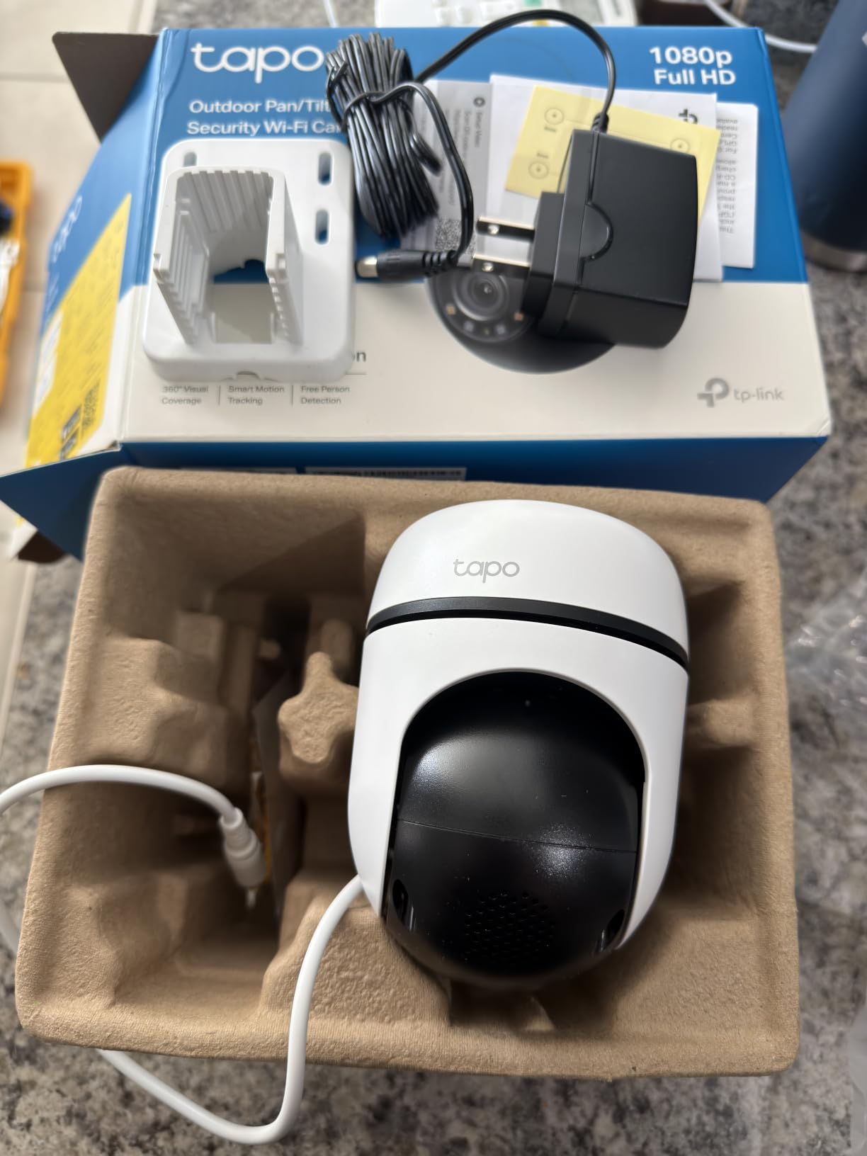 Tapo 1080P Outdoor Wired Pan/Tilt Security Wi-Fi Camera, 360° View, Motion Tracking, Works with Alexa & Google Home, Night Vision, Free AI Detection, Cloud & SD Card Storage(up to 512GB), Tapo C500 customer photo 1