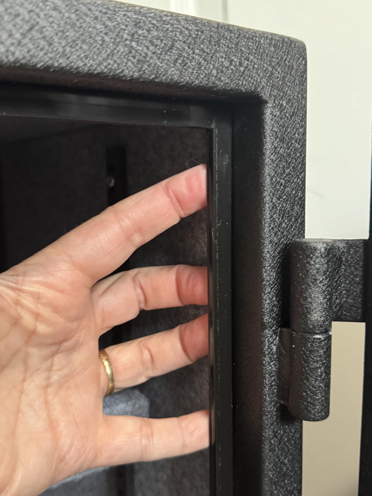 TIGERKING Biometric Fingerprint Fireproof Safe for Home Office | 3.47 Cu Ft Solid Steel Security Floor Safe with Removable Shelf, Stores 29 Fingerprints, 30 Min Fire Protection customer photo 1