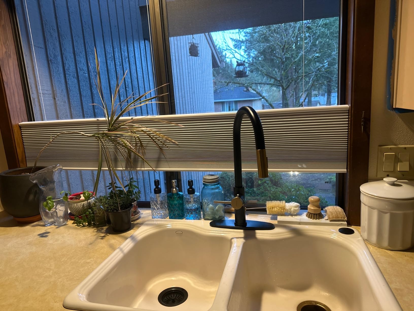 MiLin No Drill Top Down Bottom Up Cellular Shades Cordless No Tools Blinds | Windows Shades for Indoor Windows Thermal Insulation Honeycomb Blinds Easy to Install - 100% Blackout White customer photo 1