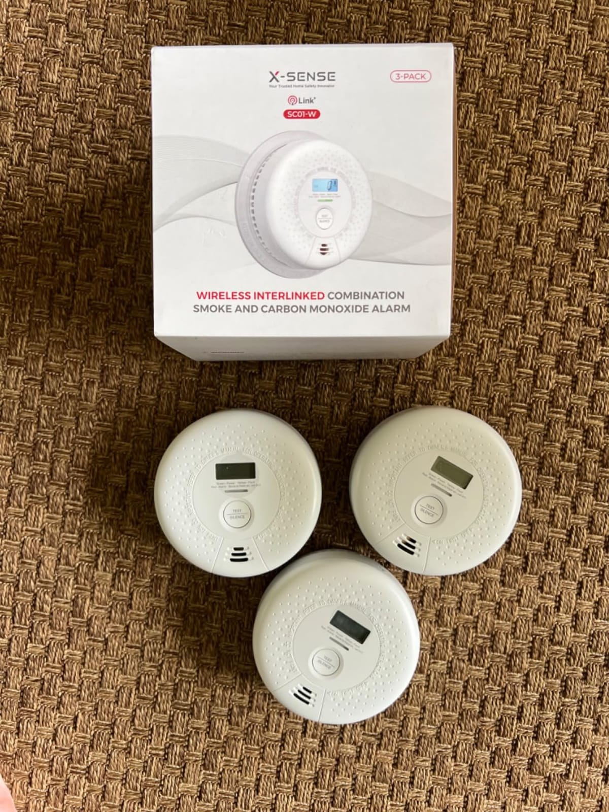 X-Sense Interconnected Smoke and CO Detector Combo, SC01-W, 3-Pack | 10-Year Sealed Battery, Whole-Home Wireless Interconnection, UL 217 & UL 2034 Certified customer photo 1