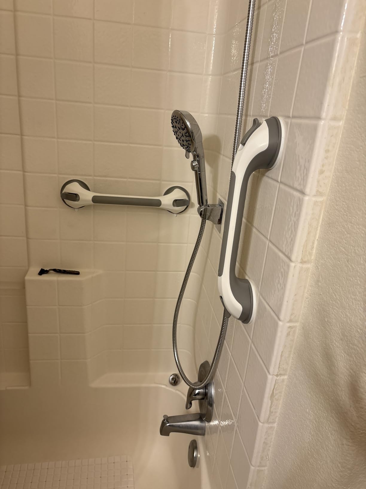 GwernKB Handheld Shower Head with On Off Switch, 8-Mode High Pressure Showerhead with 79 Inches Extra-Long Stainless Steel Hose and Bracket PLUS Extra Low-Reach Adhesive Wall Mount for Kids, Silver customer photo 2