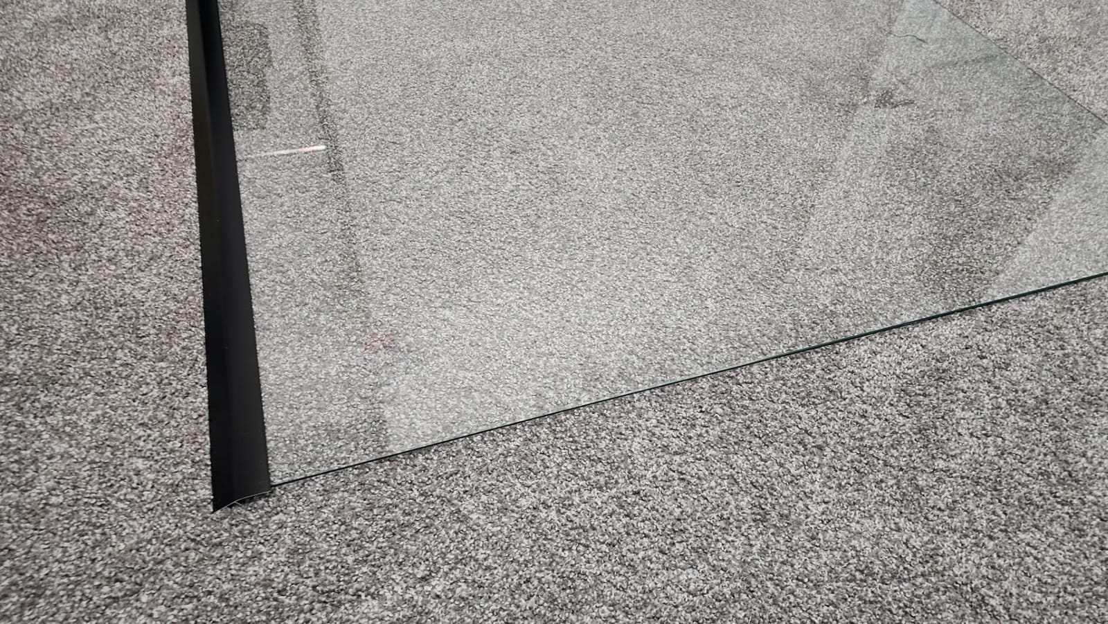 Gaahing Aluminum Floor Transition Threshold Strip, Bridge the Height Gap Between 0.2 to 0.5 inches for Doorway Ramp Tiles Laminate Planks (35.4in x 1.7in, Matte Black) customer photo 1