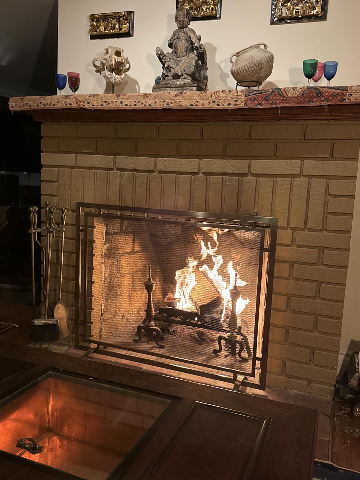 Modern Ember Gatsby Mesh Fireplace Screen in Aged Brass | Single Panel, Heavy-Duty Steel Frame with Powder-Coated Finish | Mesh Screen is Heat & Corrosion Resistant | Fits Standard Fireplaces customer photo 2