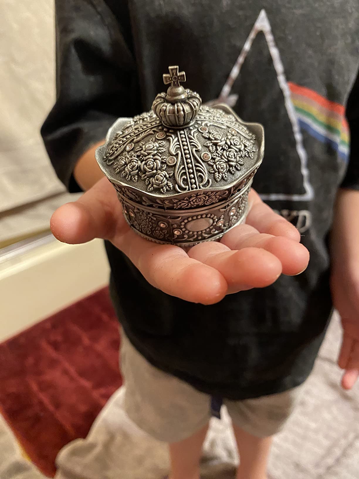 Hipiwe Vintage Jewelry Box, Antique Crown Design Trinket Treasure Chest Storage Organizer, Metal Earrings/Necklace/Ring Holder Case customer photo 2